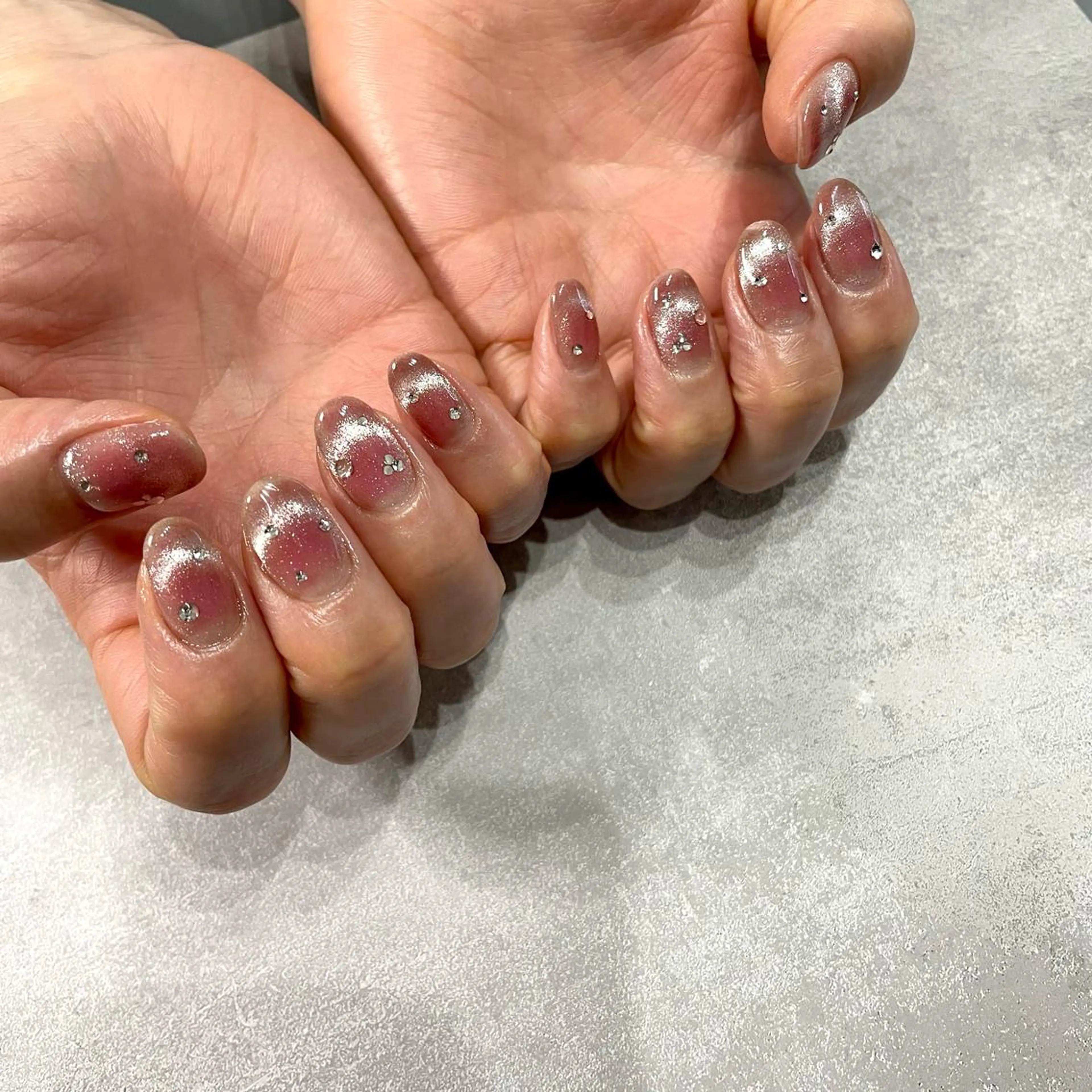 ネイル チークネイル マグネットネイル ハンドネイル フットネイル private salon lien所属・private salon　lienのネイルデザイン
