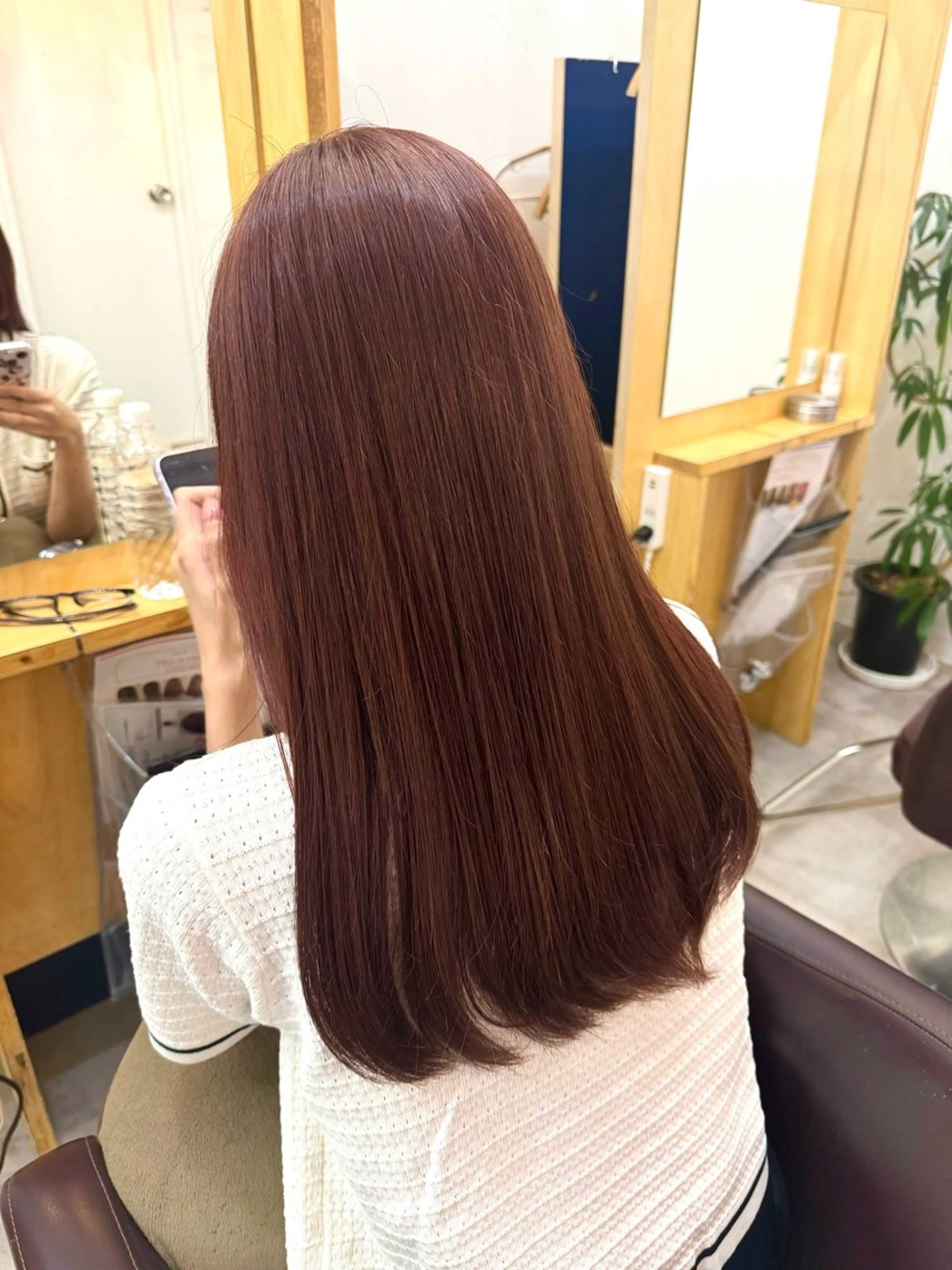 セミロング LENA/原宿/ブリ ーチなしWカラー🌼のヘアスタイル