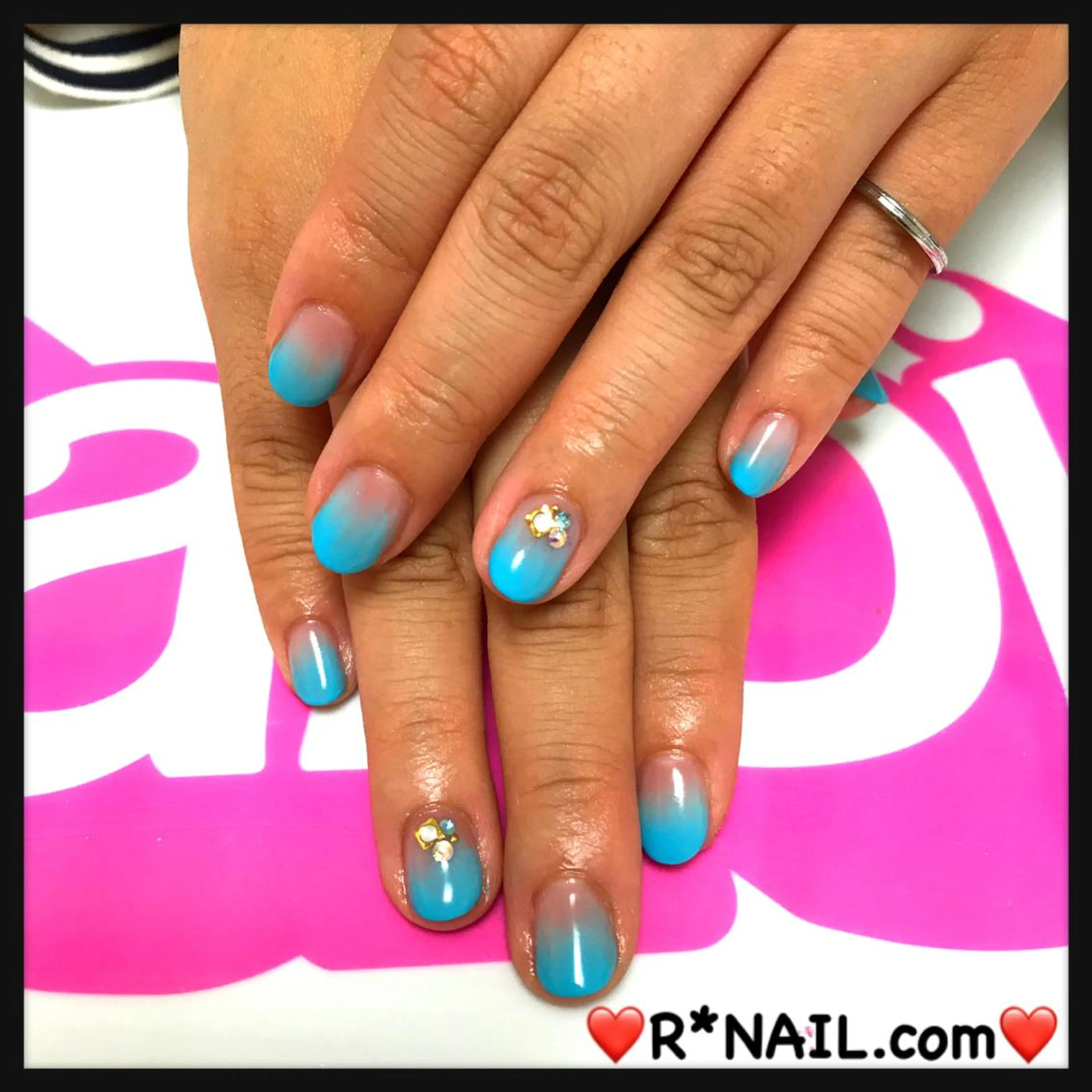 ミディアム ネイル R*NAIL .comのネイルデザイン