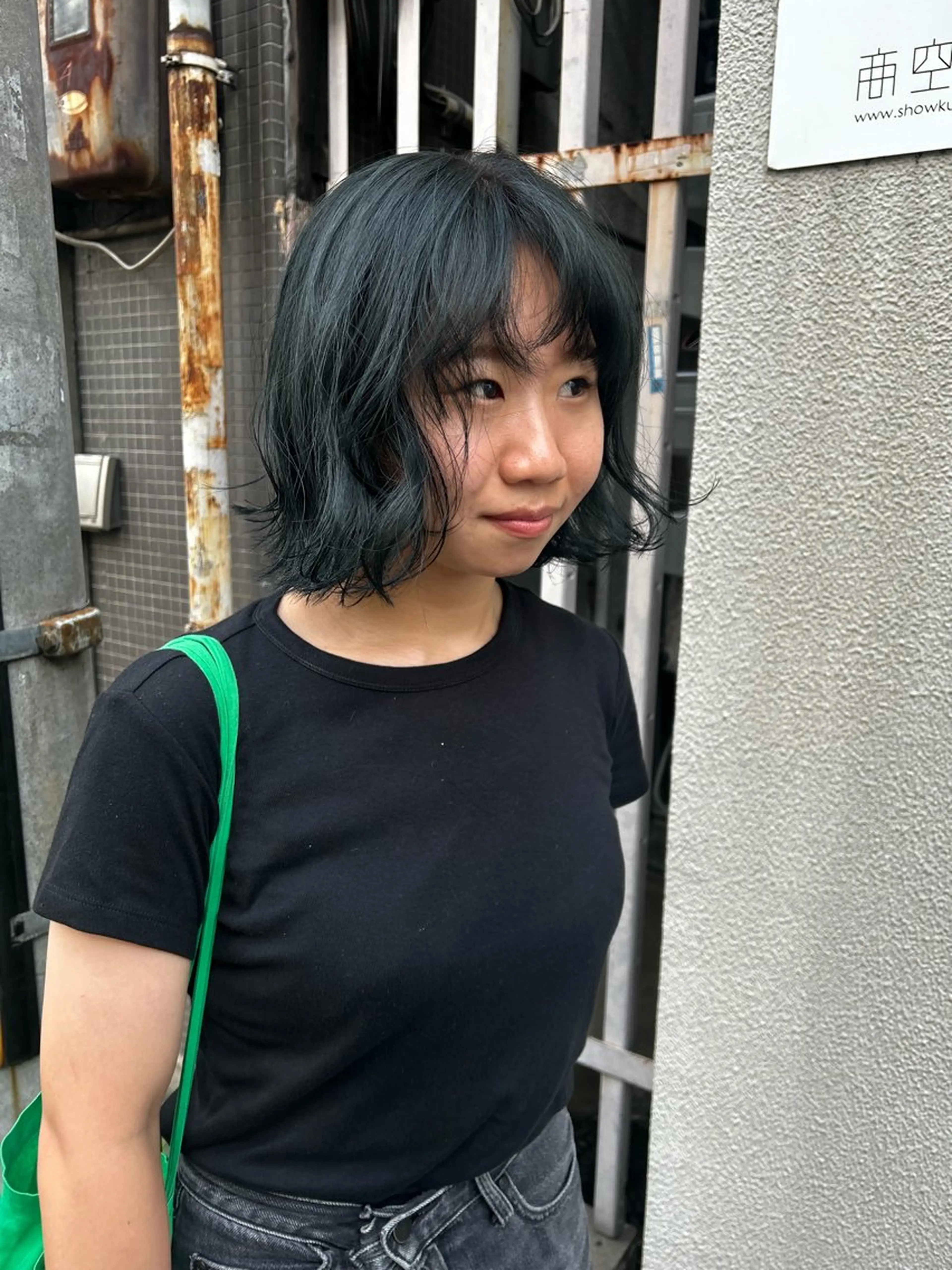 ショート カラー hen所属・心斎橋/レイヤー/ ブリーチ/モエのヘアスタイル