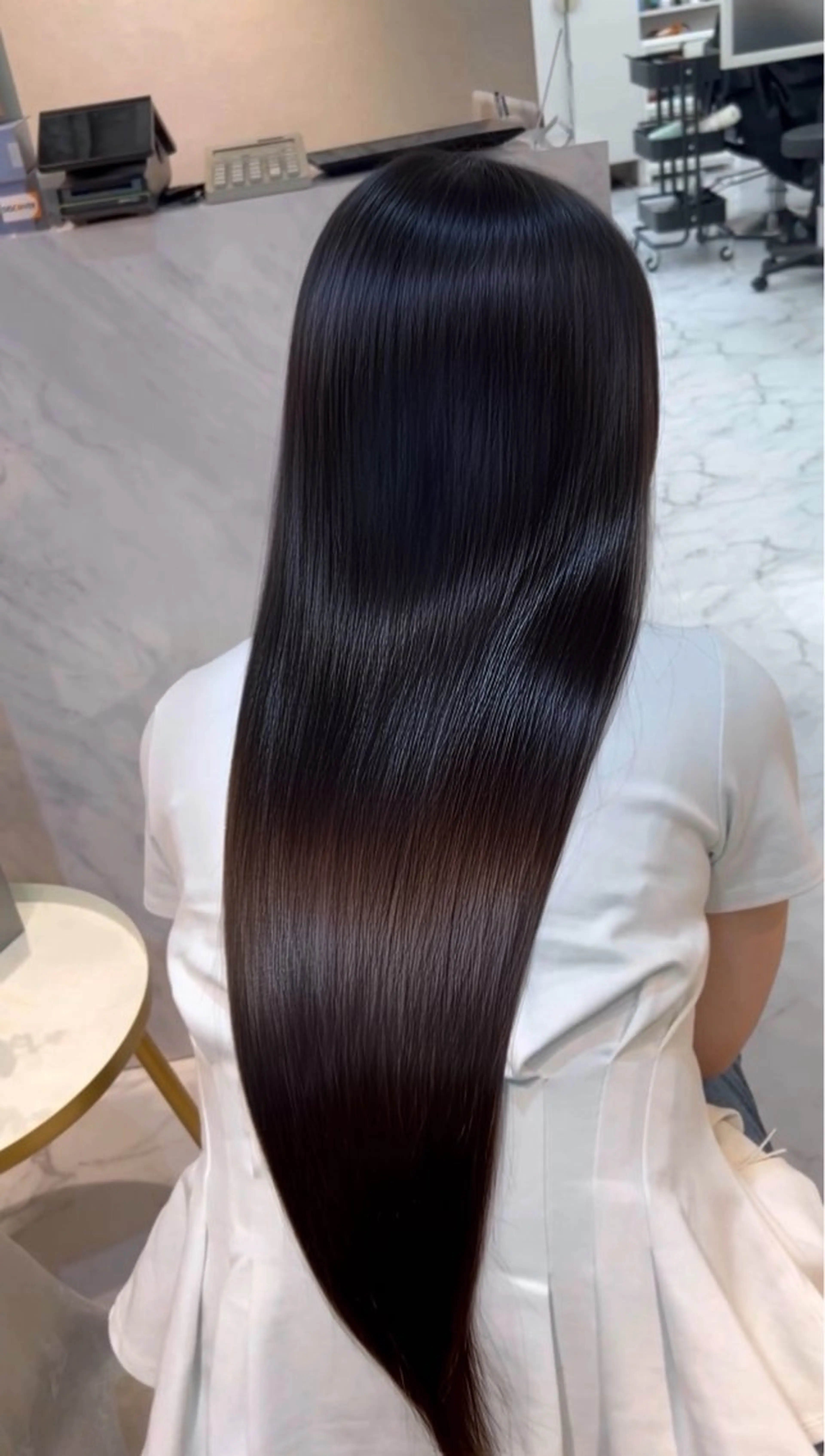 ロング 髪質改善 トリートメント ヘアカラー トリートメント 艶髪カラー🫧 髪質改善🪽萩原のヘアスタイル