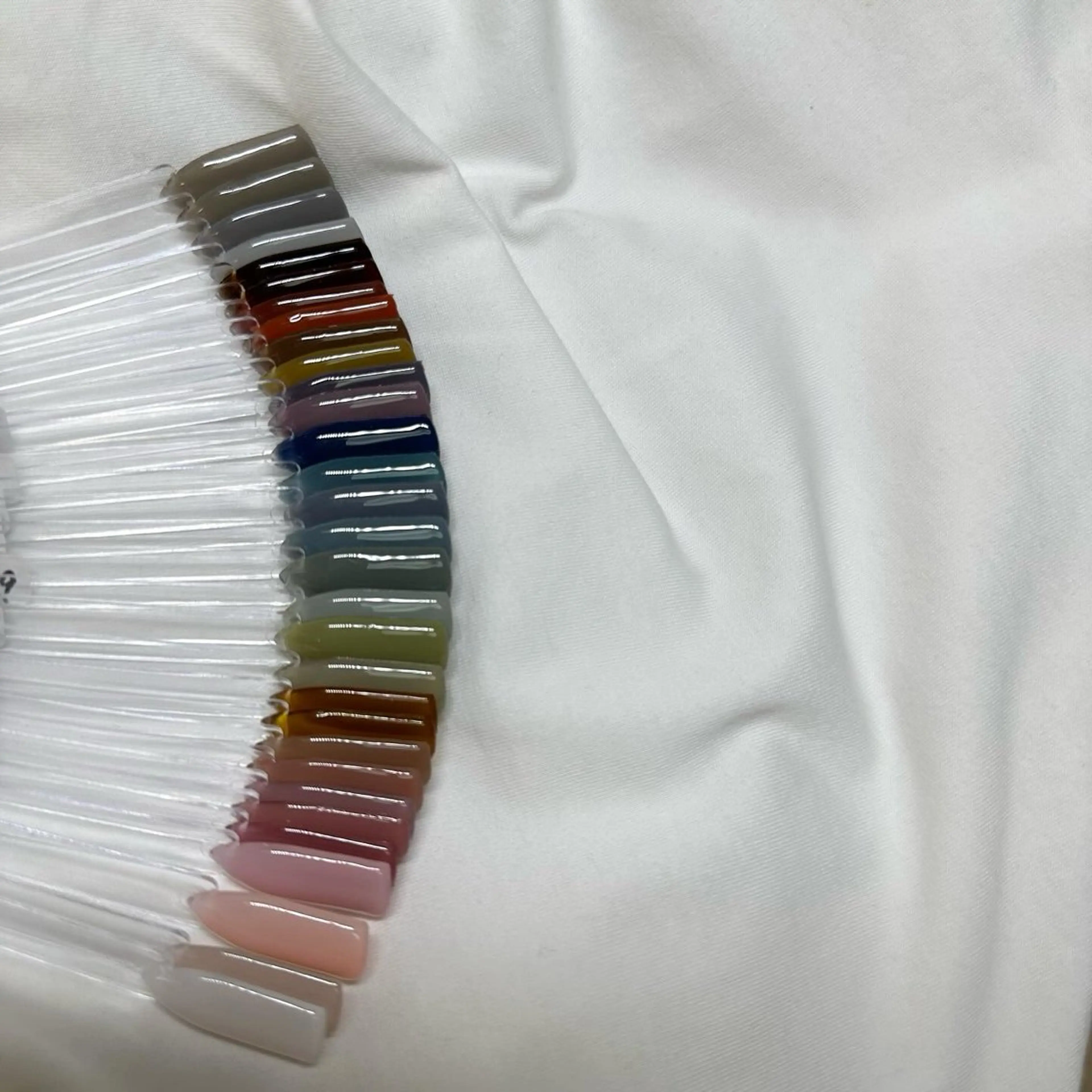 ネイル クリアネイル ワンカラーネイル ハンドネイル nailsalon soie所属・soie/ YAEのネイルデザイン