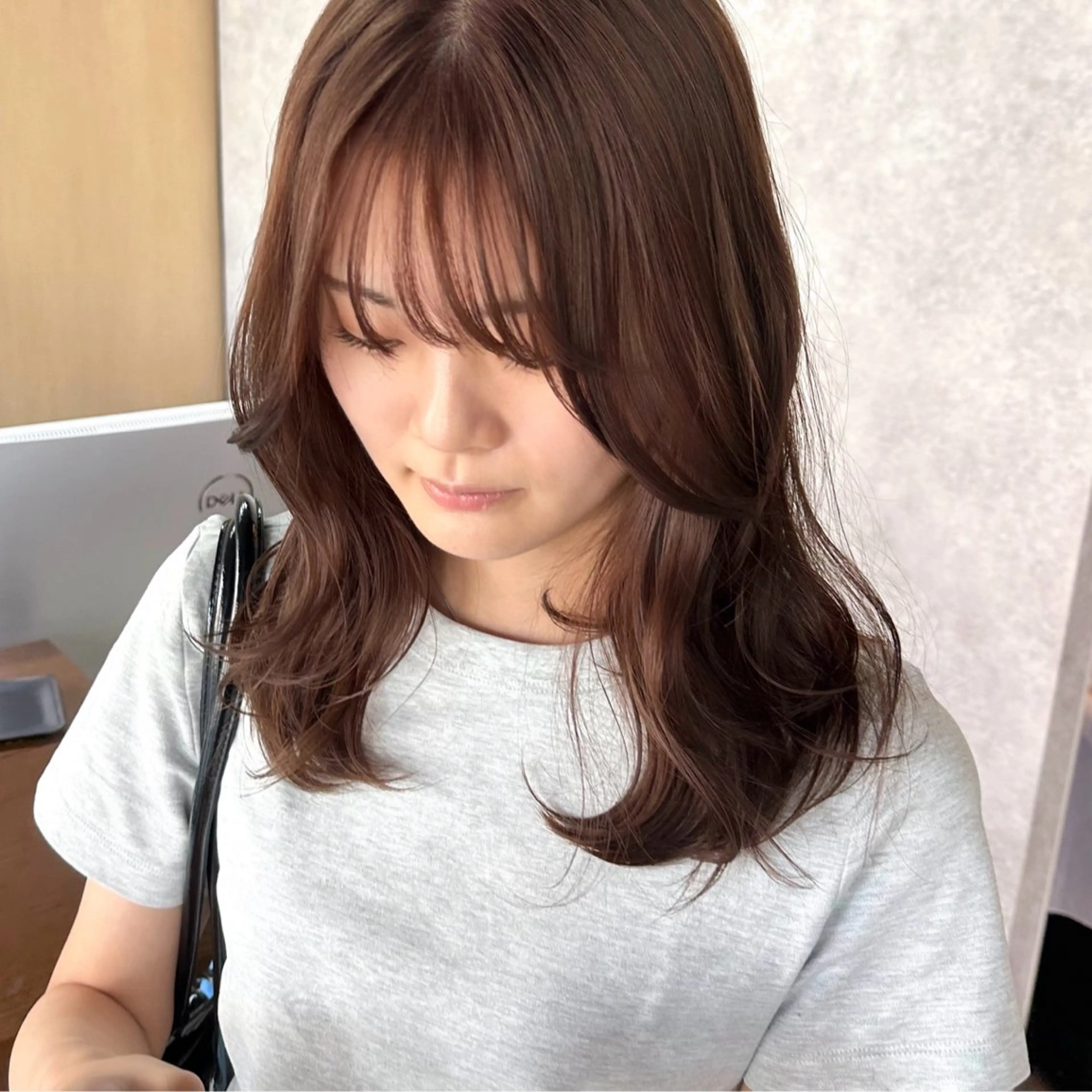 ミディアム カラー ベージュカラー カット ヘアカラー トリートメント minim / miku 暖色カラーのヘアスタイル