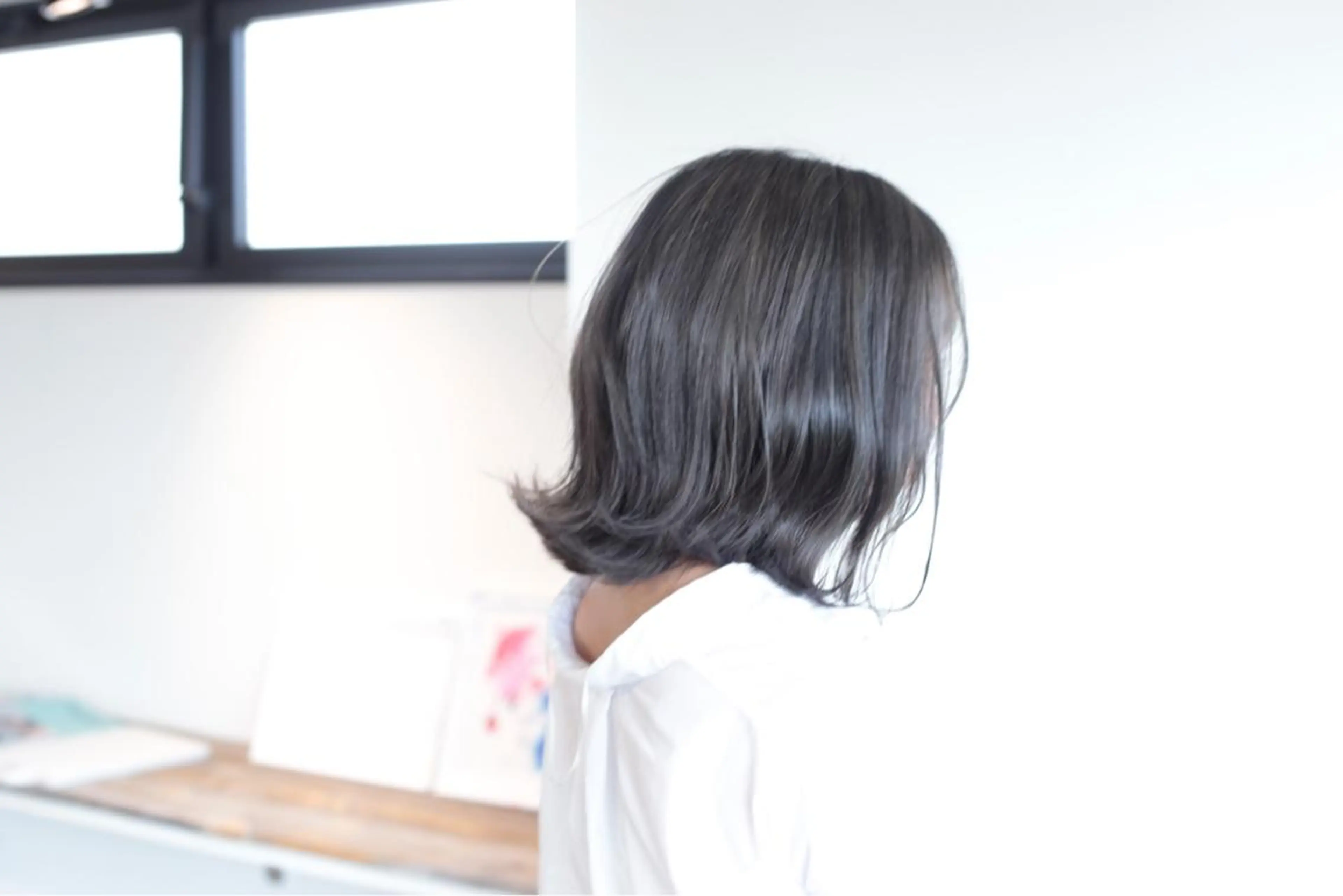 ミディアム カラー ハイトーン/レイヤー /ケアブリーチ石川治のヘアスタイル