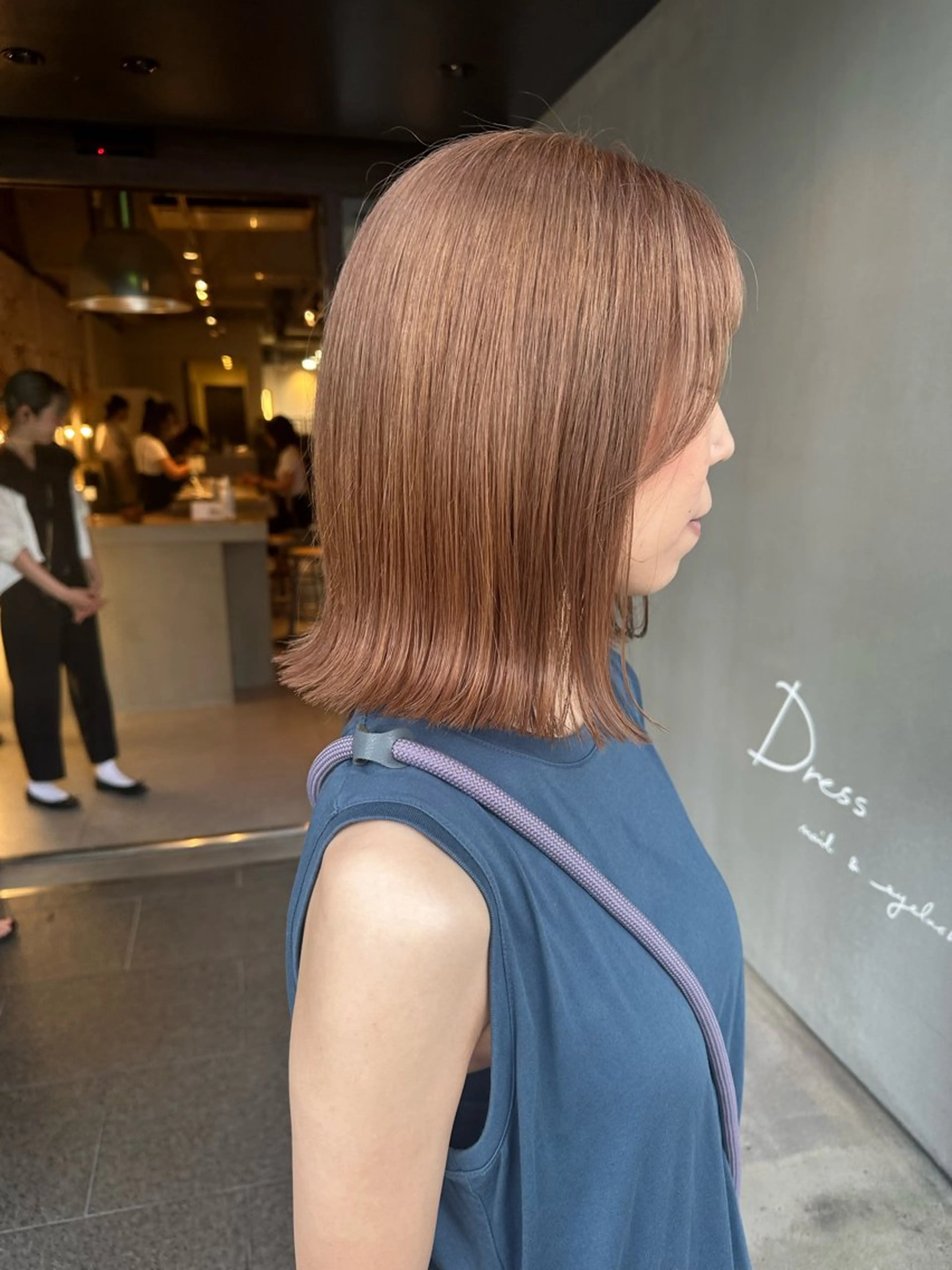 ミディアム カラー ベージュカラー ミルクティーベージュ ピンクカラー カット ヘアカラー 福崎 真奈のヘアスタイル