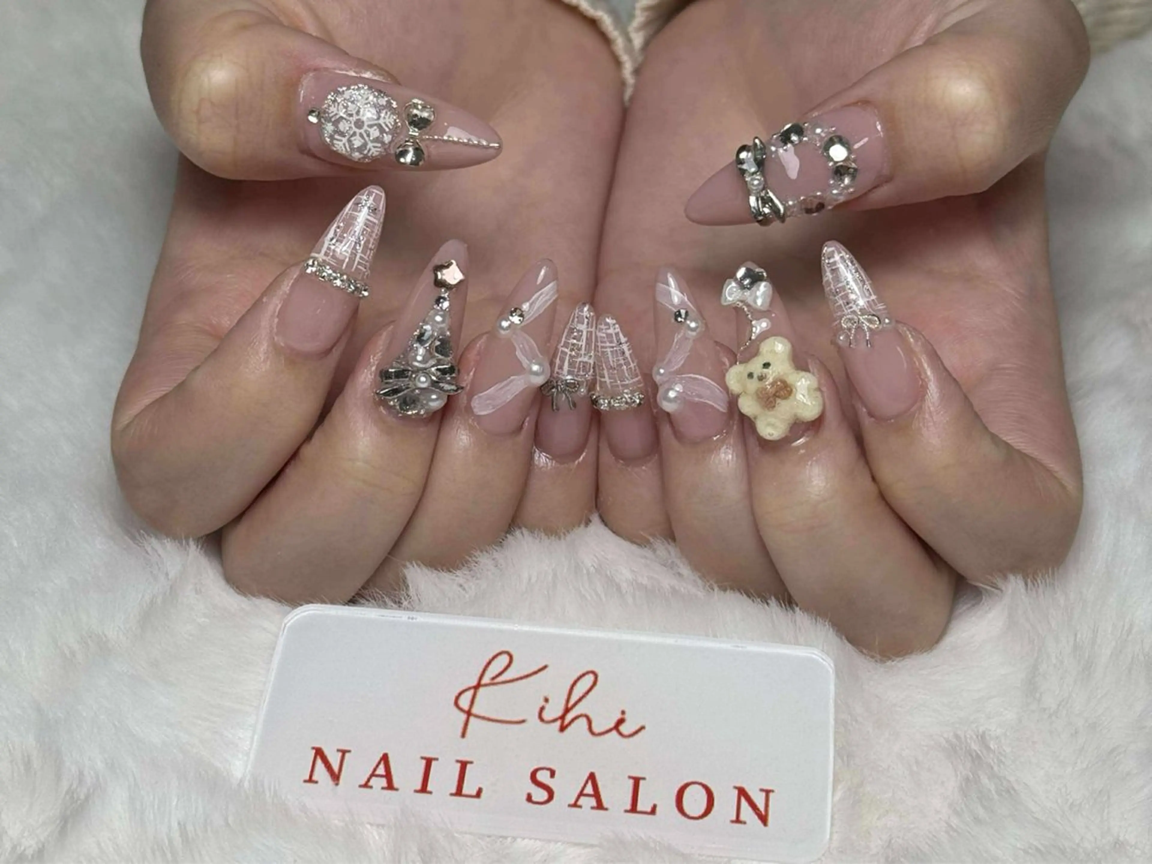 ネイル アートネイル フレンチネイル ジェルネイル グラデーション 韓国ネイル ハンドネイル 💕鈴木ユリ パラジェル/オフ無料のネイルデザイン