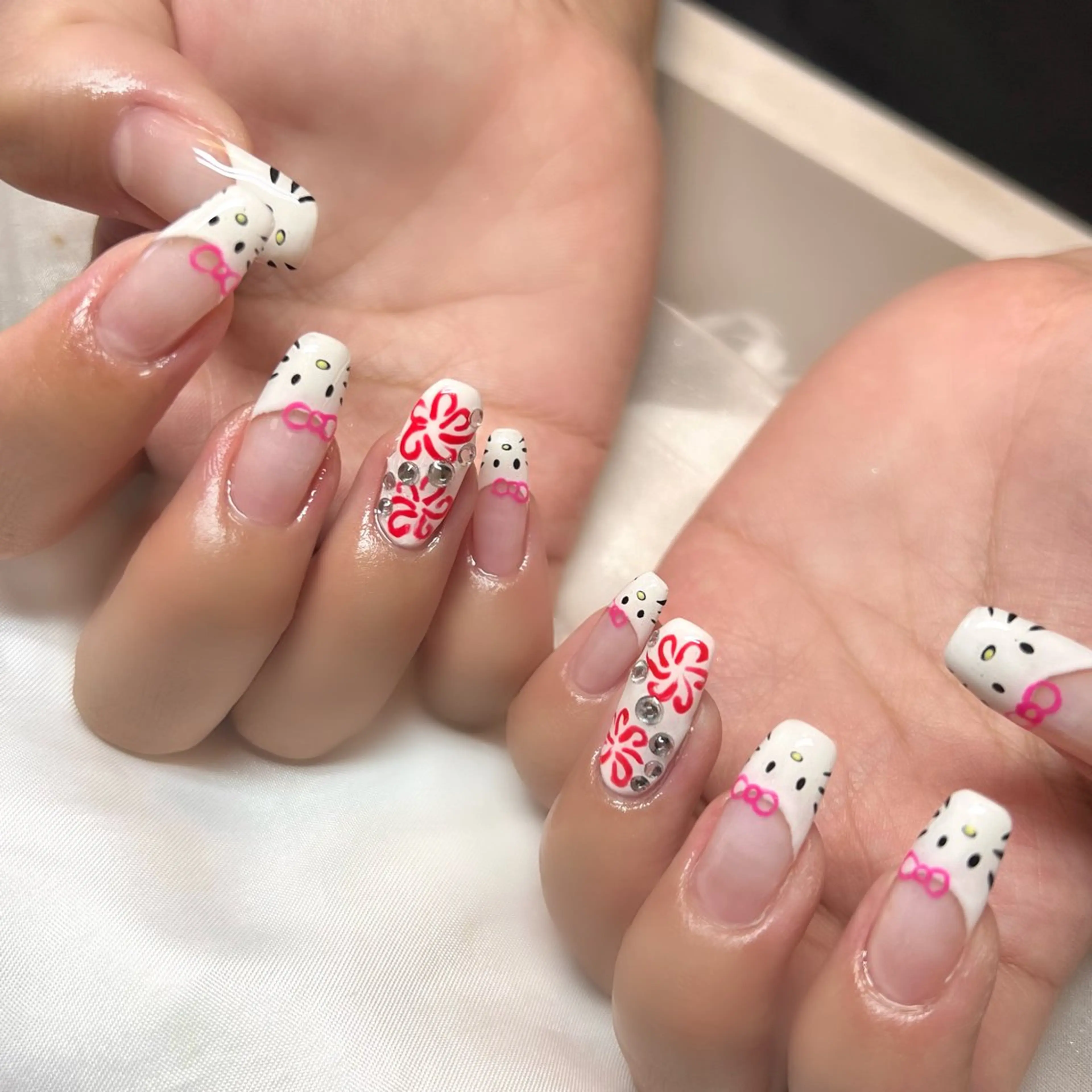 ネイル アートネイル オーロラネイル ジェルネイル 韓国ネイル ロングネイル ハンドネイル clover nailのネイルデザイン