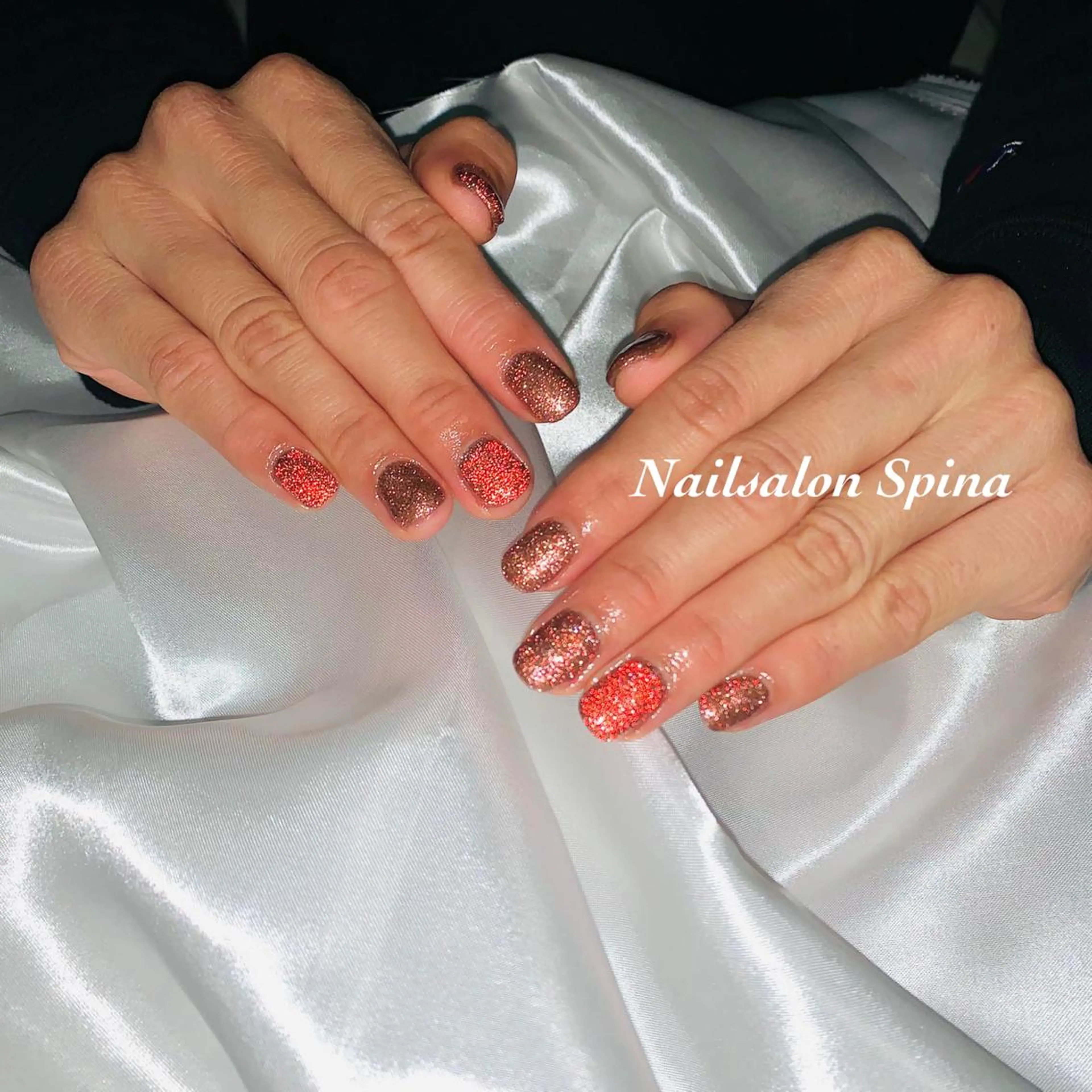 ネイル アートネイル フラッシュネイル ジェルネイル キラキラネイル ラメ(グリッター) Nailsalon Spina 琴美のネイルデザイン