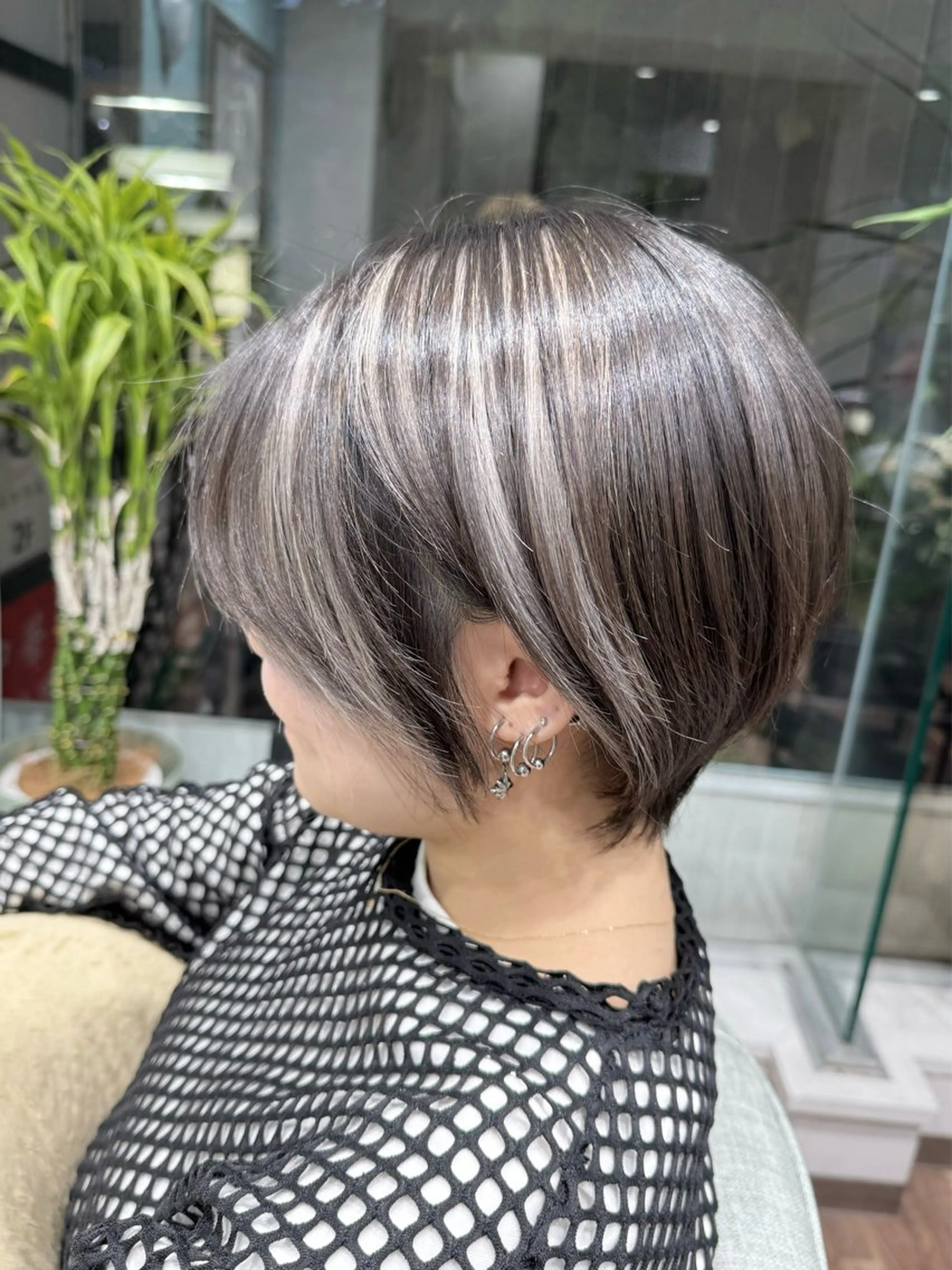 ショート ヘアカラー トリートメント ハイトーン/美髪矯正 /ボブ特化/SOMAのヘアスタイル