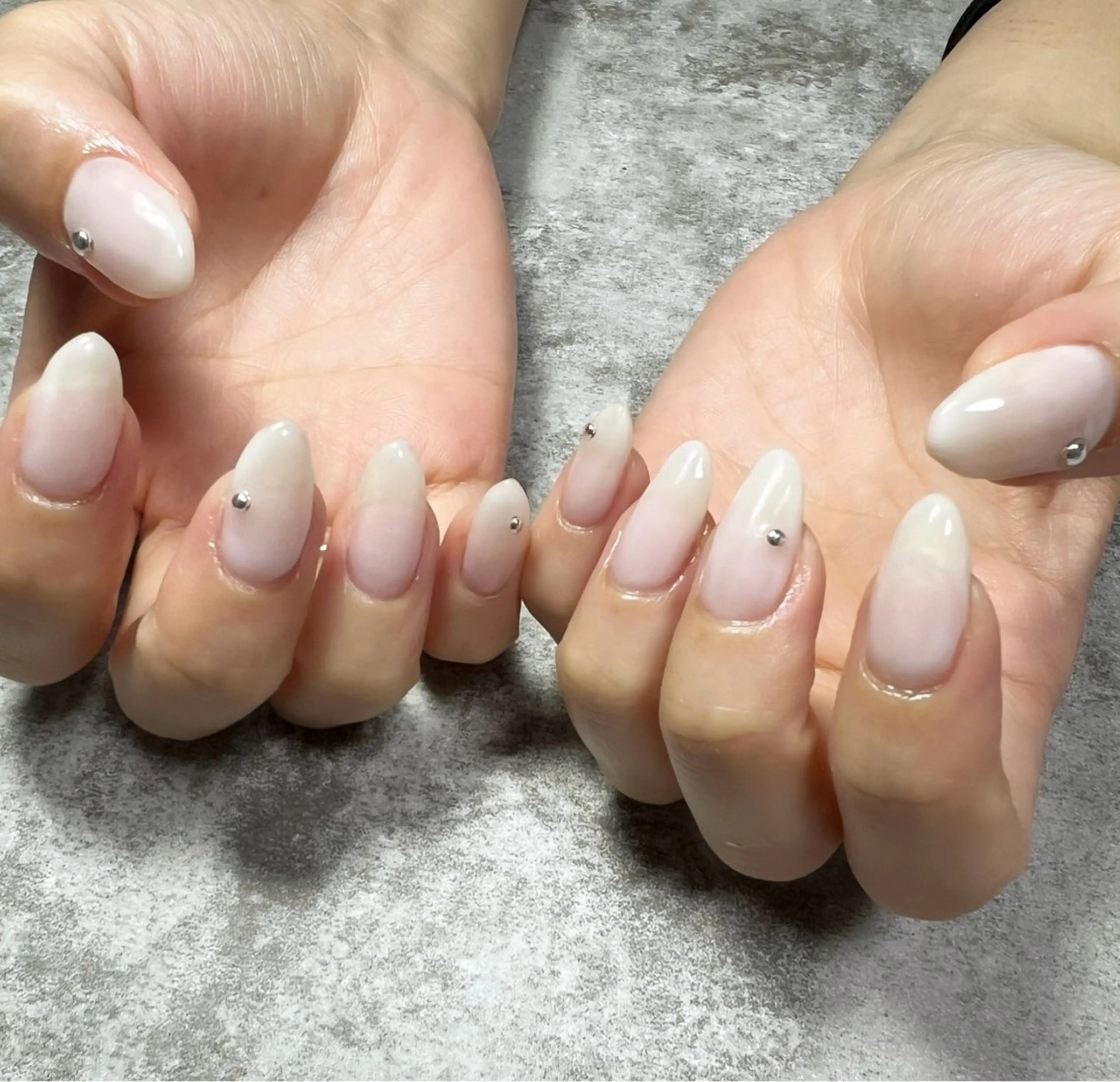 ネイル オフィスネイル シンプルネイル ハンドネイル Aura nailのネイルデザイン
