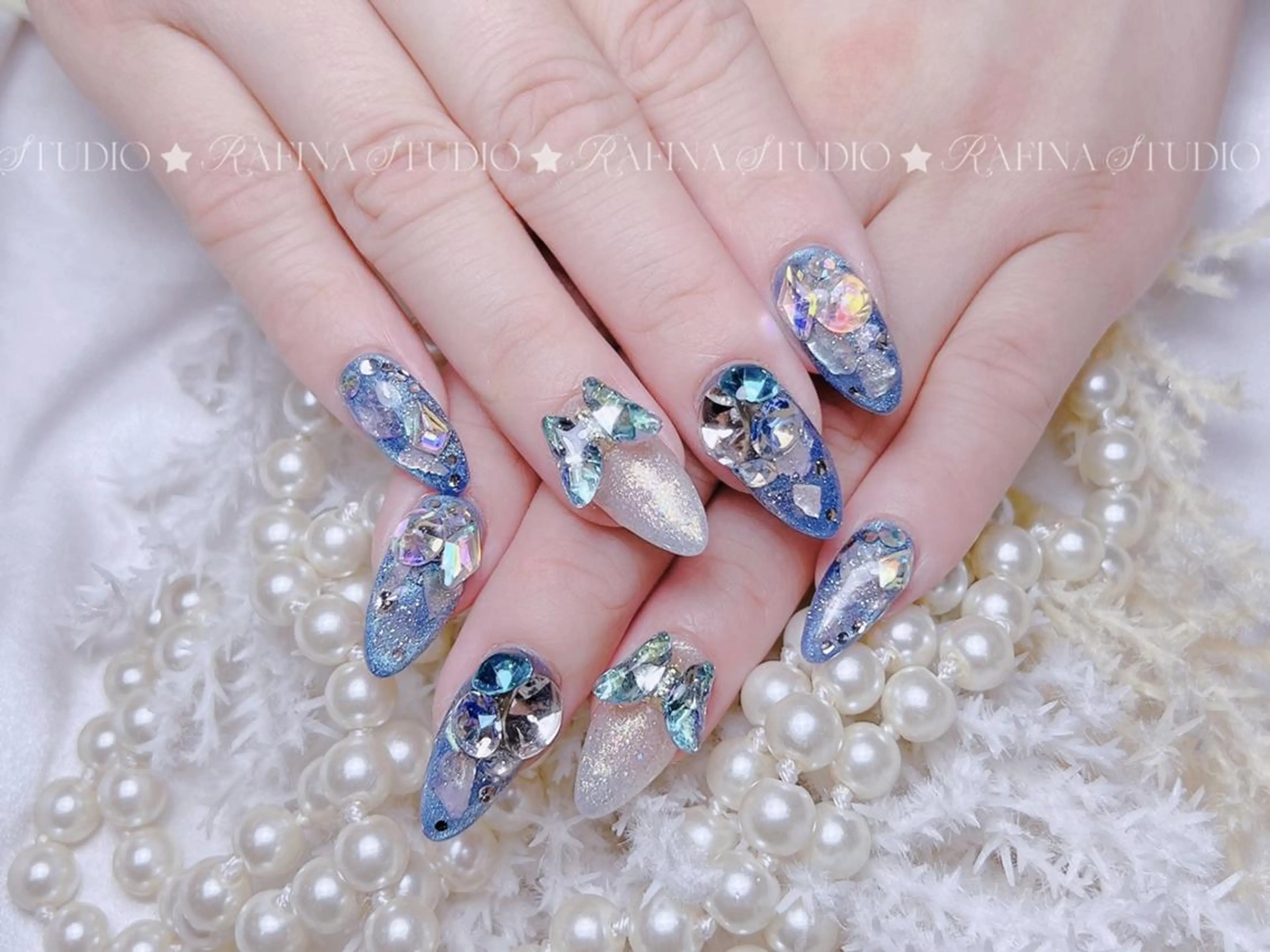 ネイル 玲央 YOYOのネイルデザイン