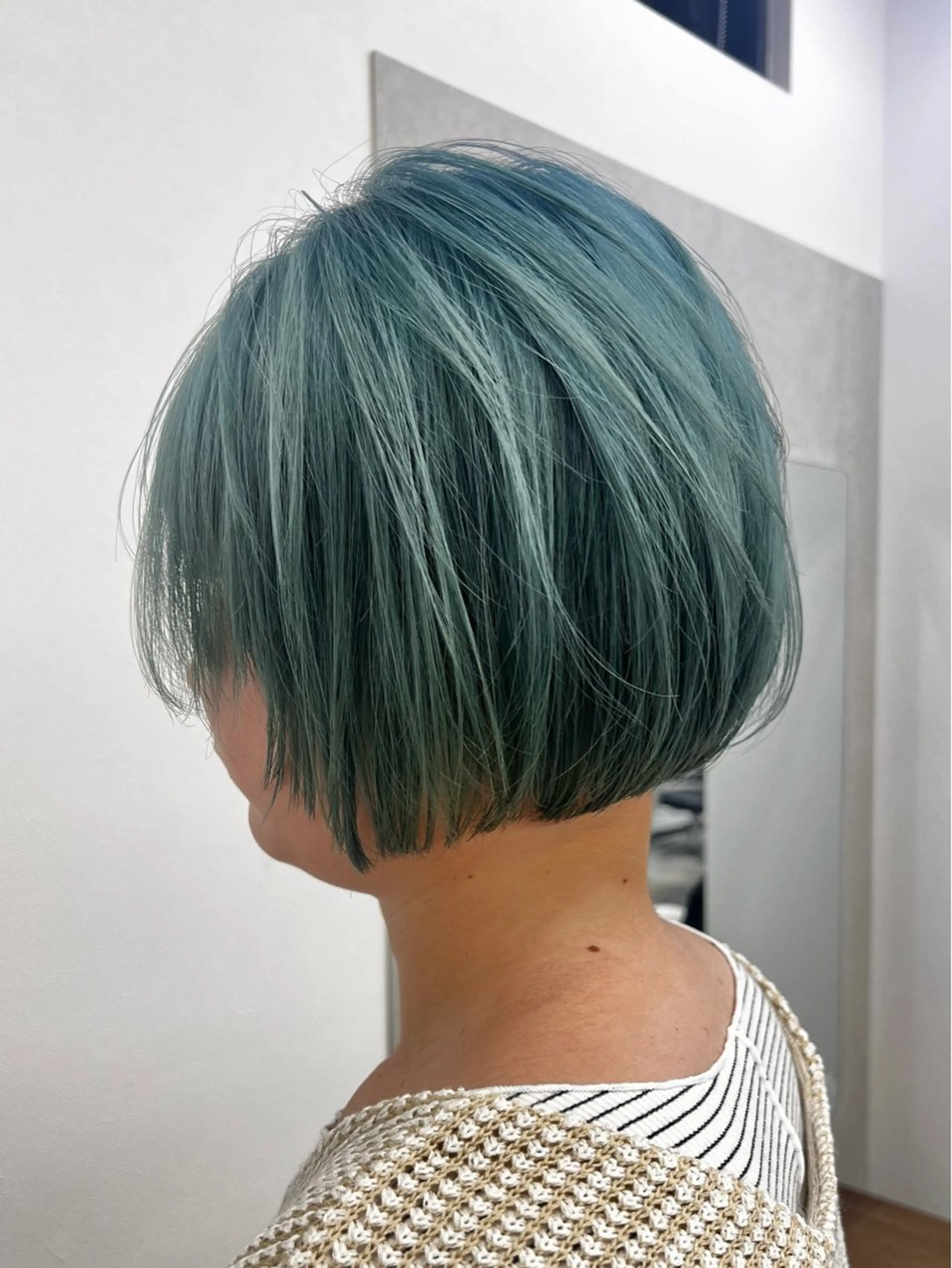 ショート カラー ブリーチ ハイトーンカラー ヘアカラー ウルフ/レイヤーボブ ハイトーン/増田のヘアスタイル