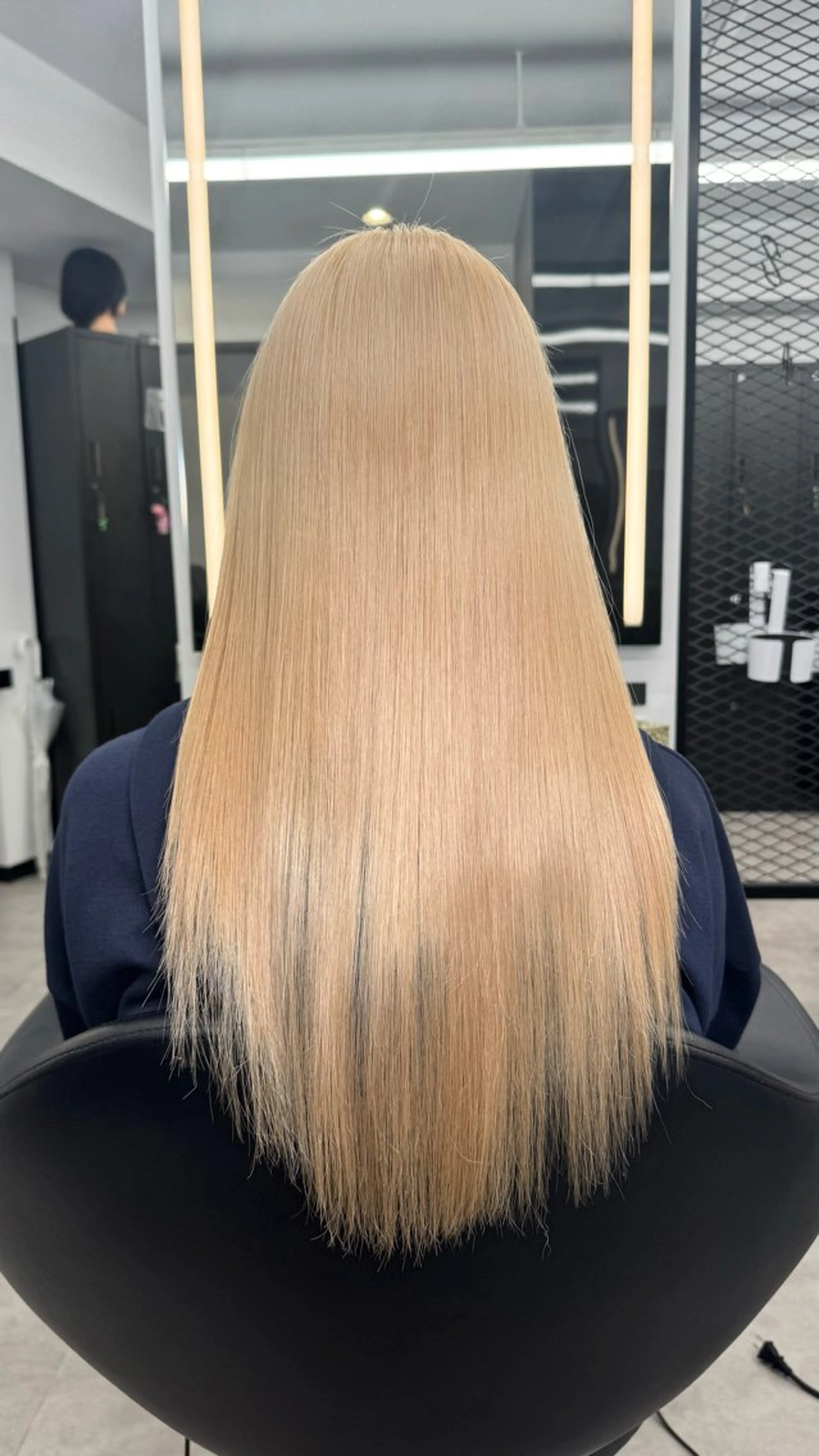 ロング カラー ブロンド ZYNX所属・MAHIRO/複雑 履歴/ハイトーンのヘアスタイル