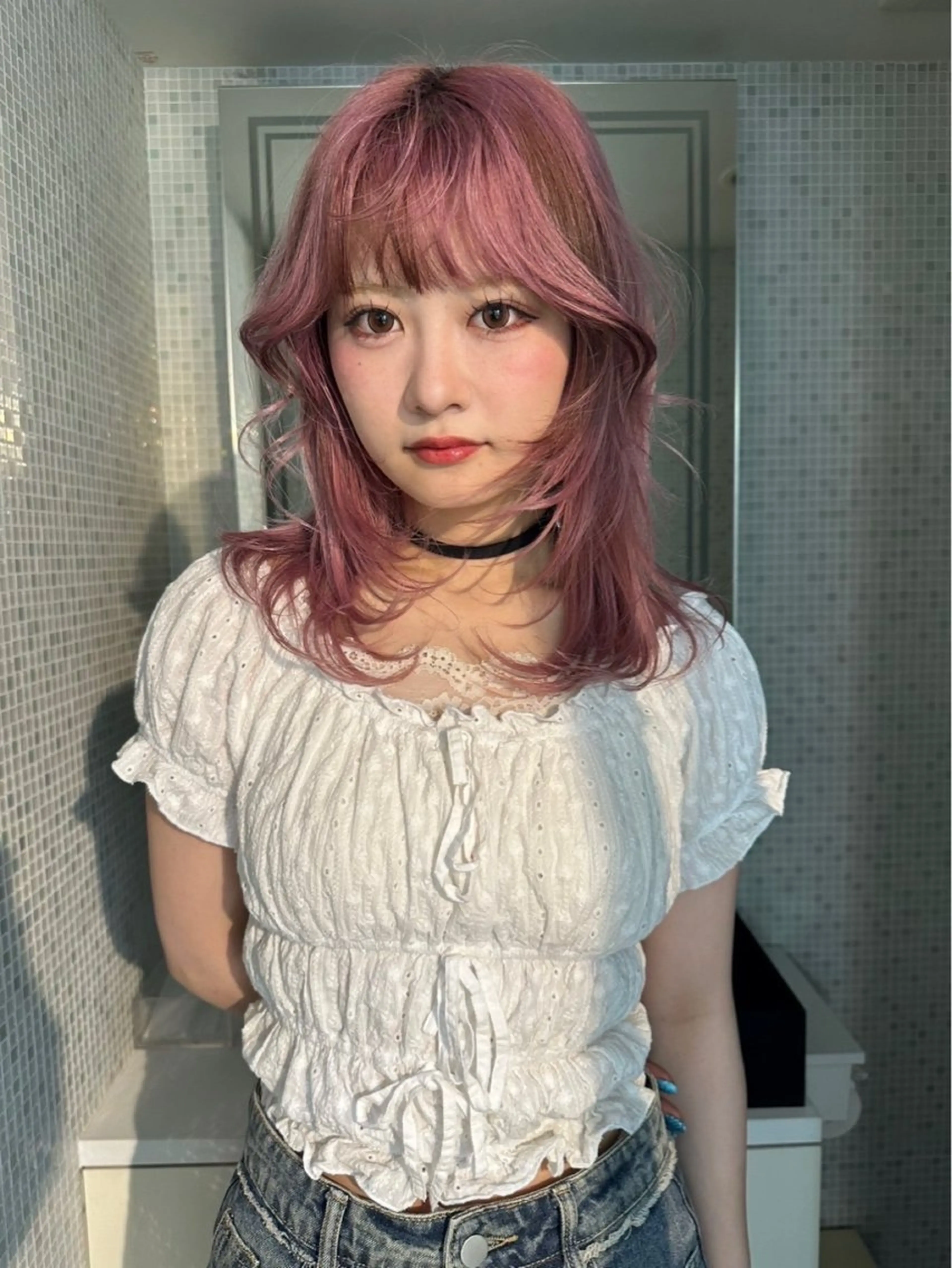 セミロング カラー ヘアアレンジ ヘアカラー minto/ 似合わせ/ハイトーンのヘアスタイル