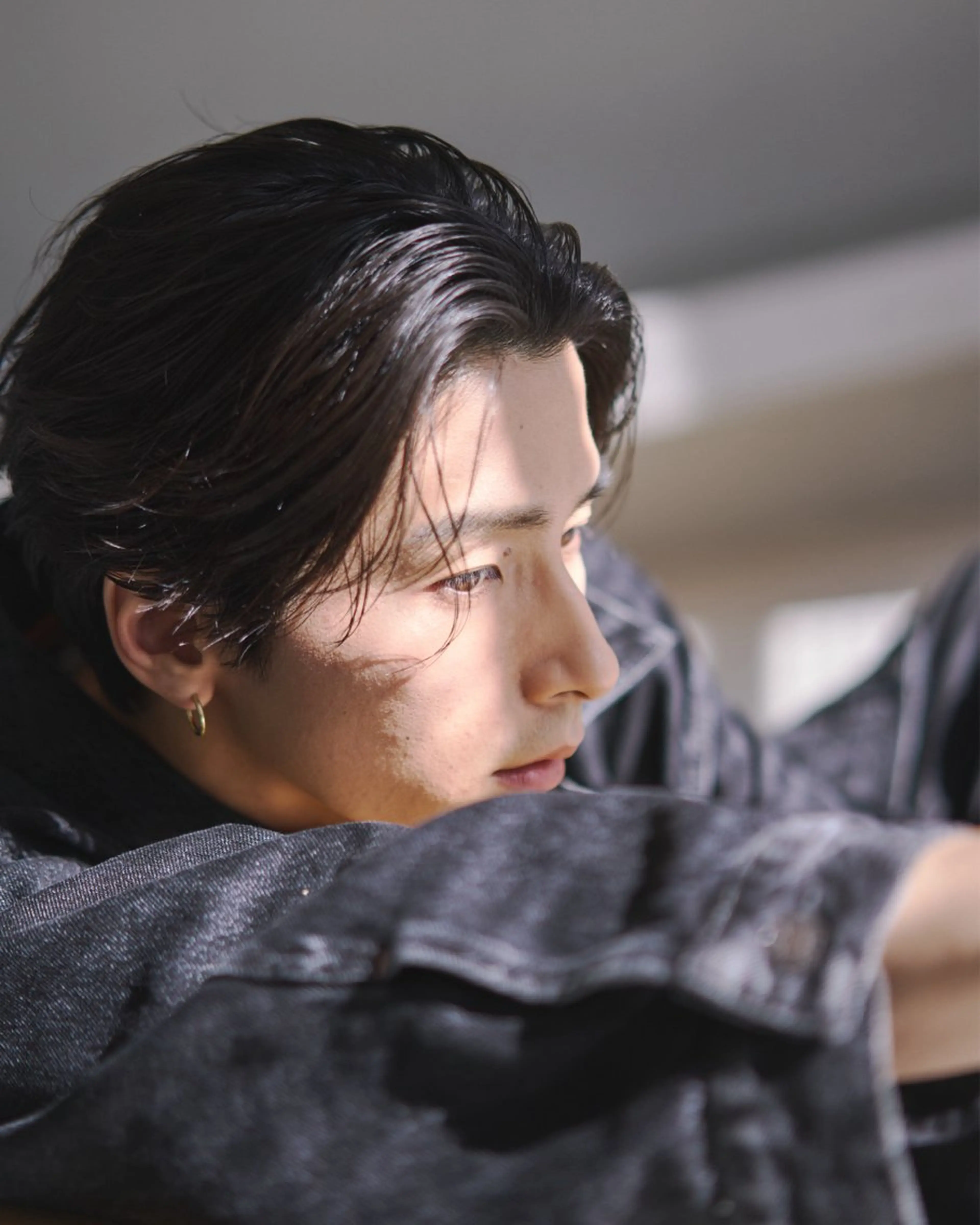 ショート カラー パーマ ヘアアレンジ メンズ センターパート メンズパーマ 刈り上げ ニュアンスパーマ fifth所属・センターパート／マッ シュ／パーマ　あさみのヘアスタイル