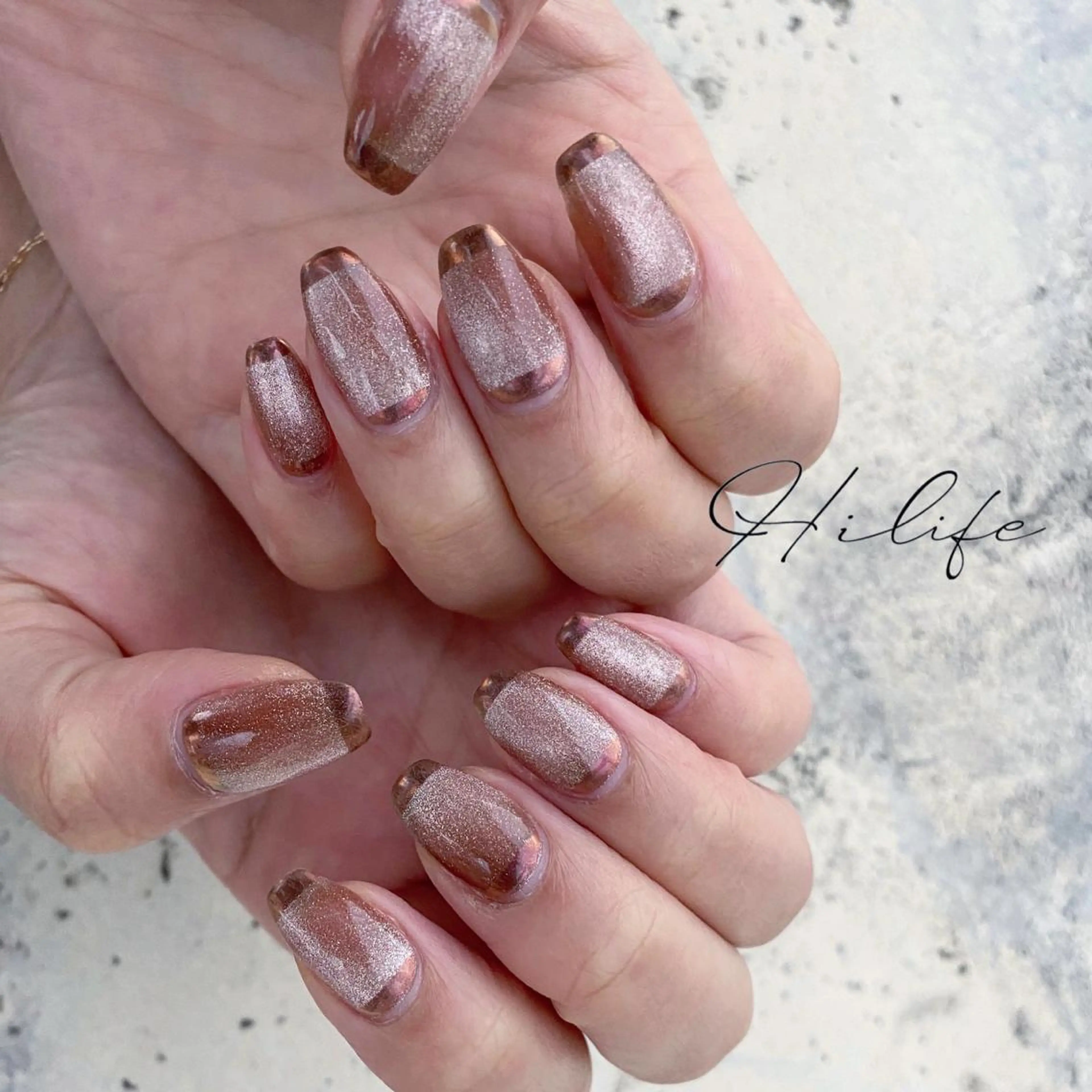 ネイル マグネットネイル ミラーネイル Nail Adore.のネイルデザイン