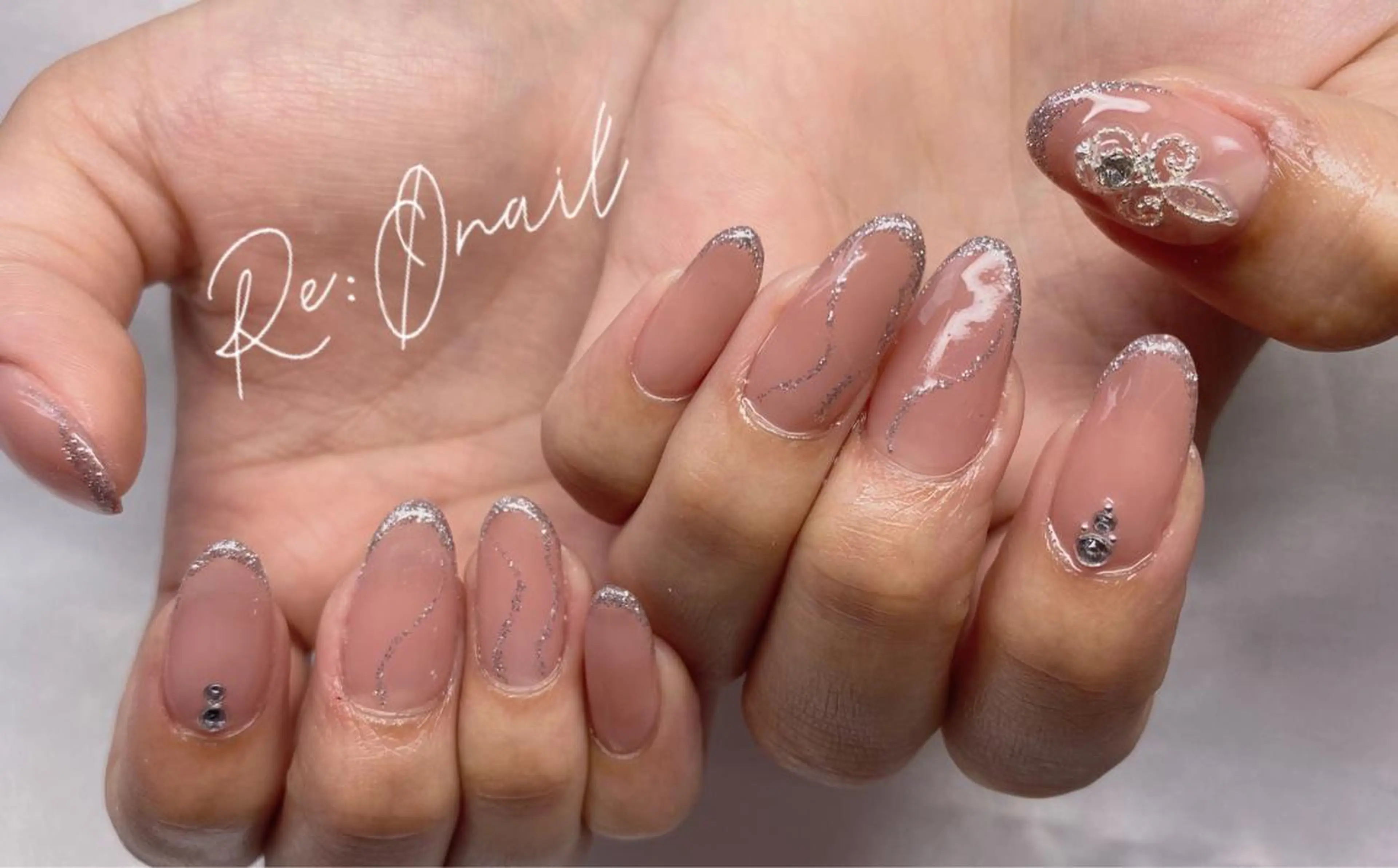 ネイル フラッシュネイル フレンチネイル ハンドネイル Re:Ø nail 🩵TSUJIのネイルデザイン