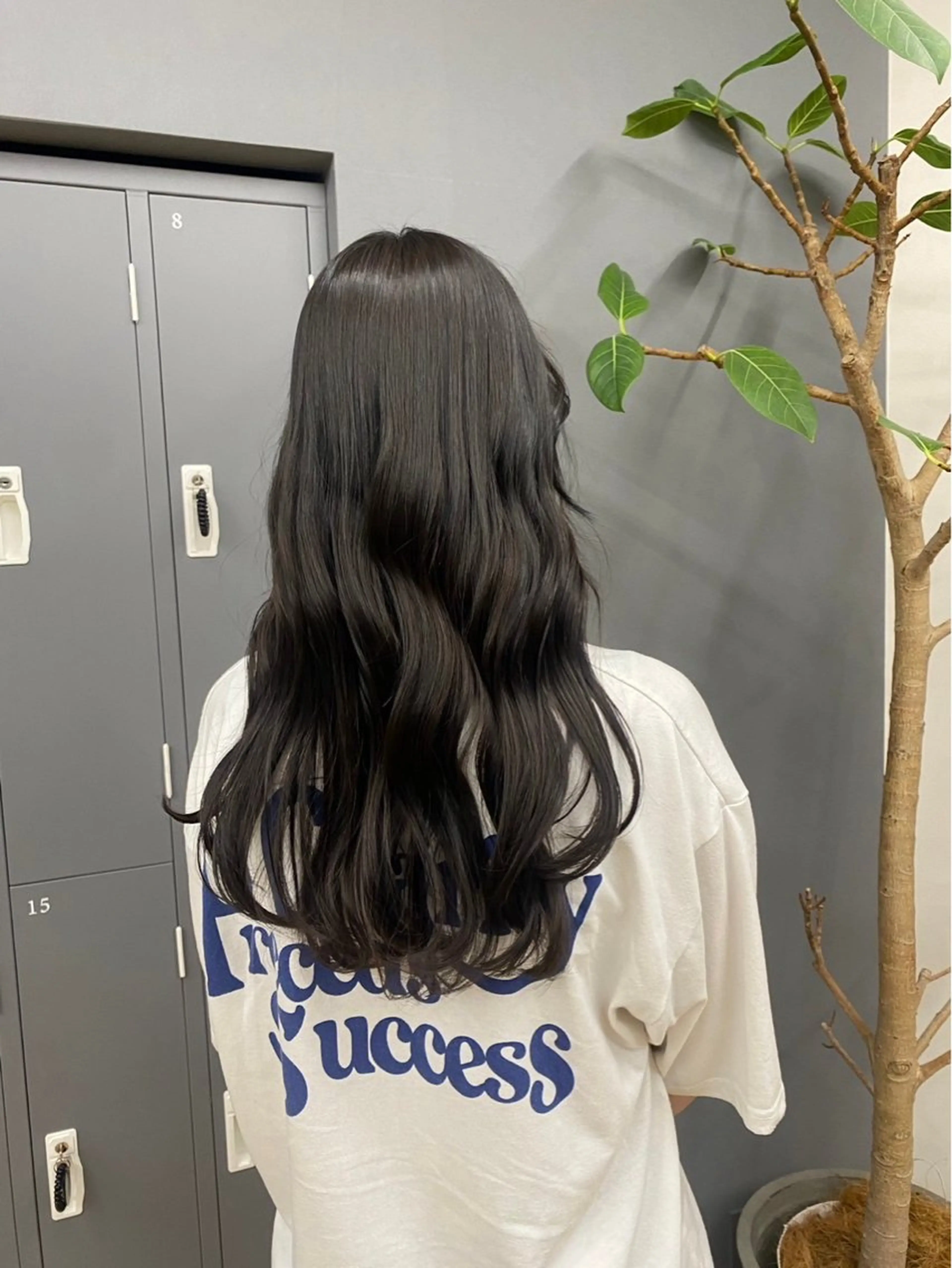 ロング カラー GIEN Nu ＋ 平馬和奈のヘアスタイル