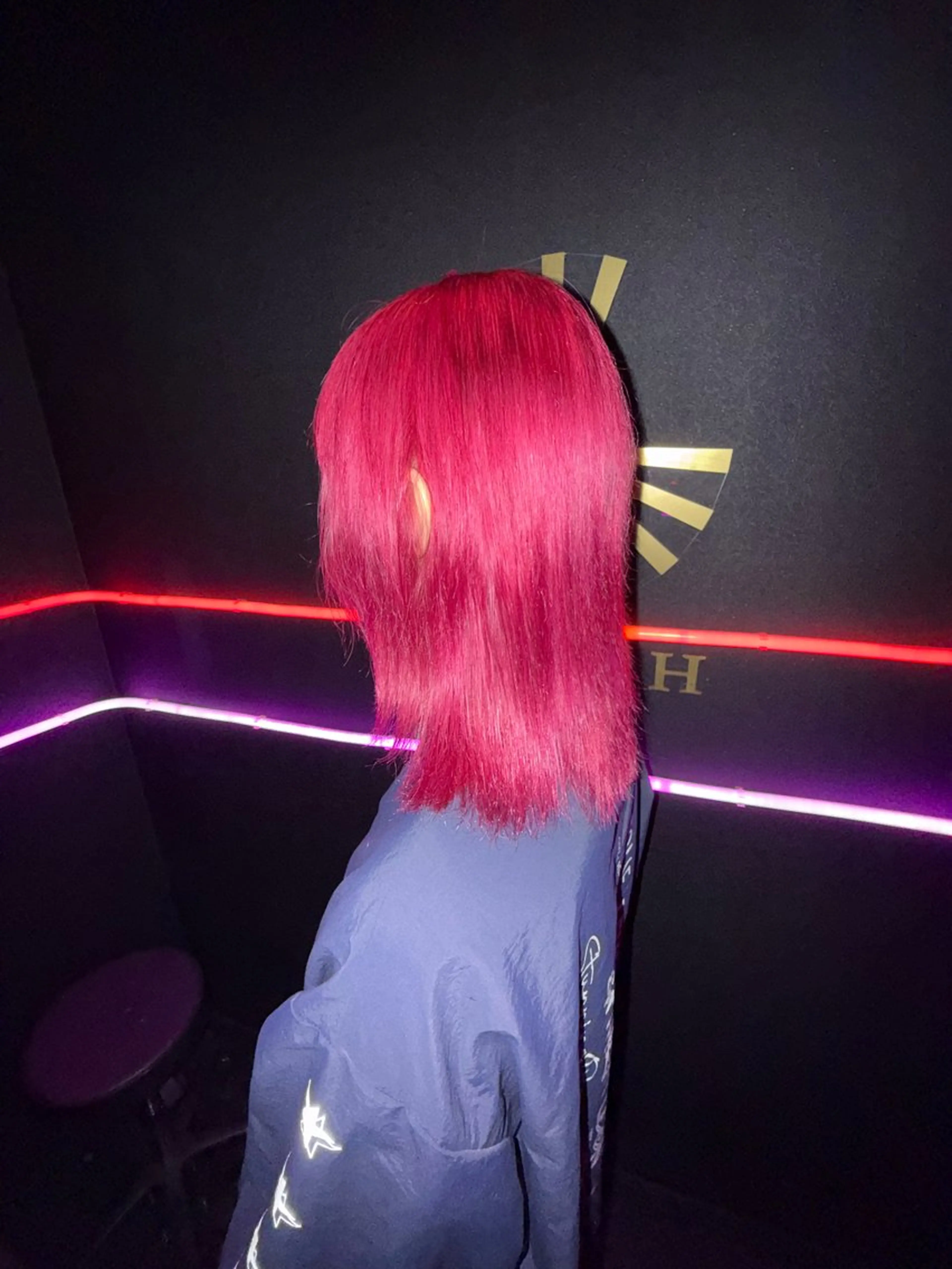 ミディアム カラー LINOAH所属・派手髪の錬金術師 🌟佐藤貴翔のヘアスタイル