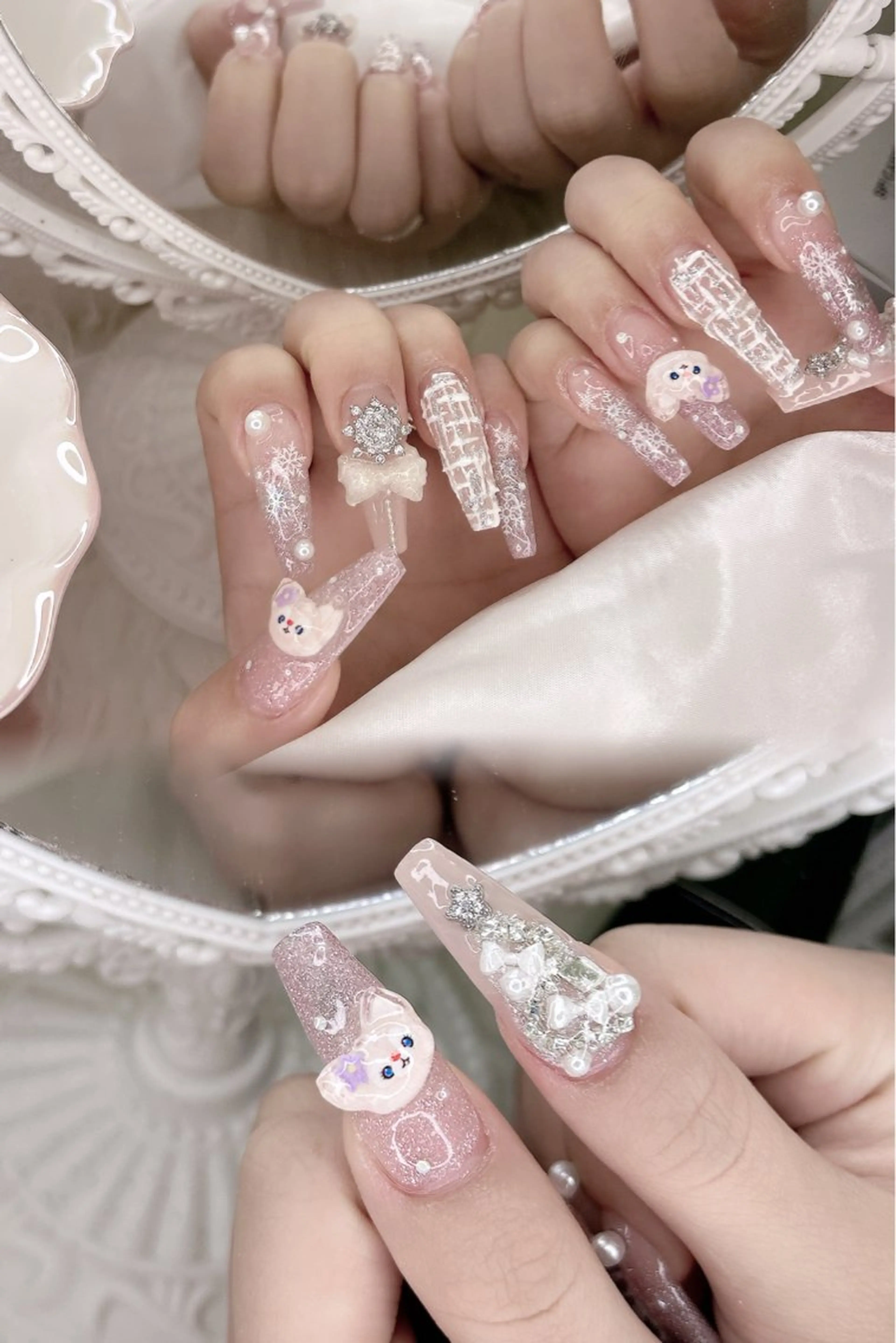 ネイル フラッシュネイル 韓国ネイル ツイードネイル ワンホンネイル 冬ネイル ハンドネイル merci nail所属・merci nailのネイルデザイン