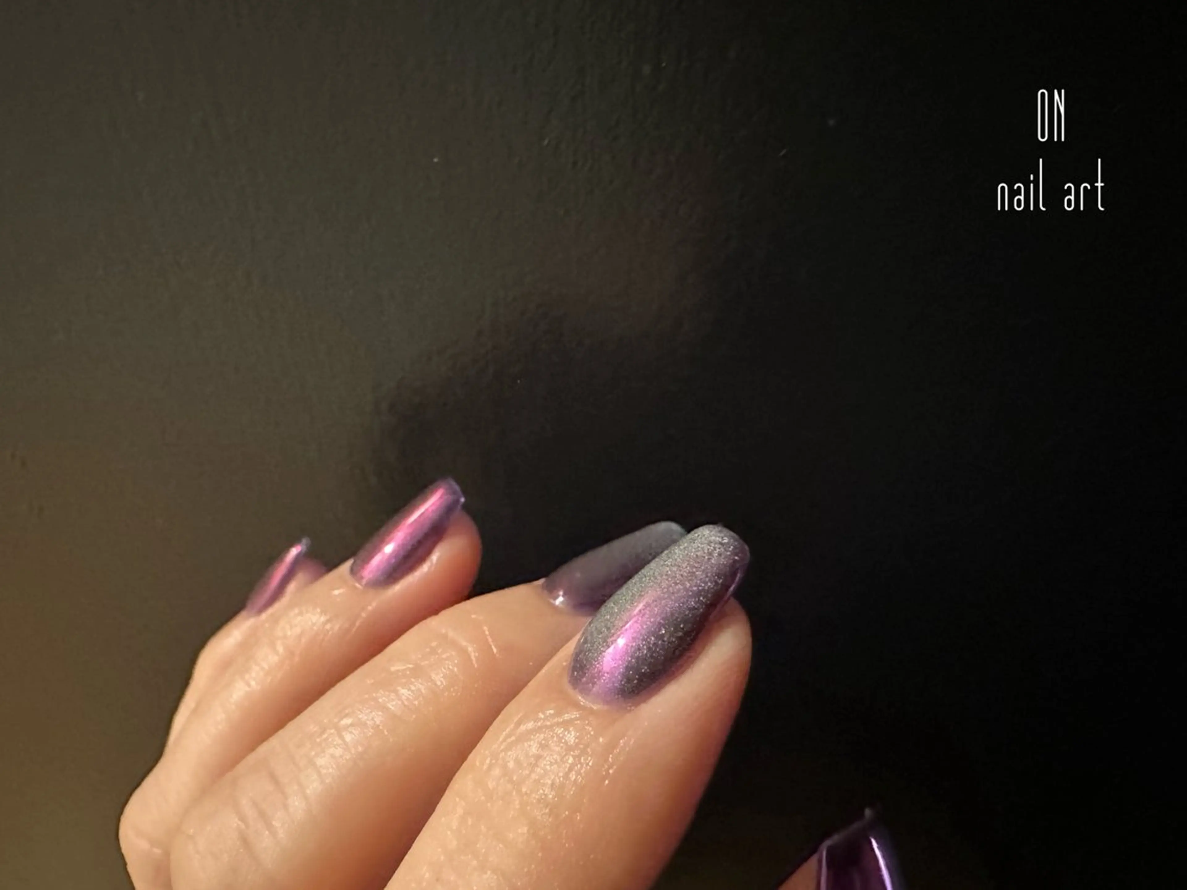 ネイル オーロラネイル ブルー マグネットネイル パープル ON nail artのネイルデザイン