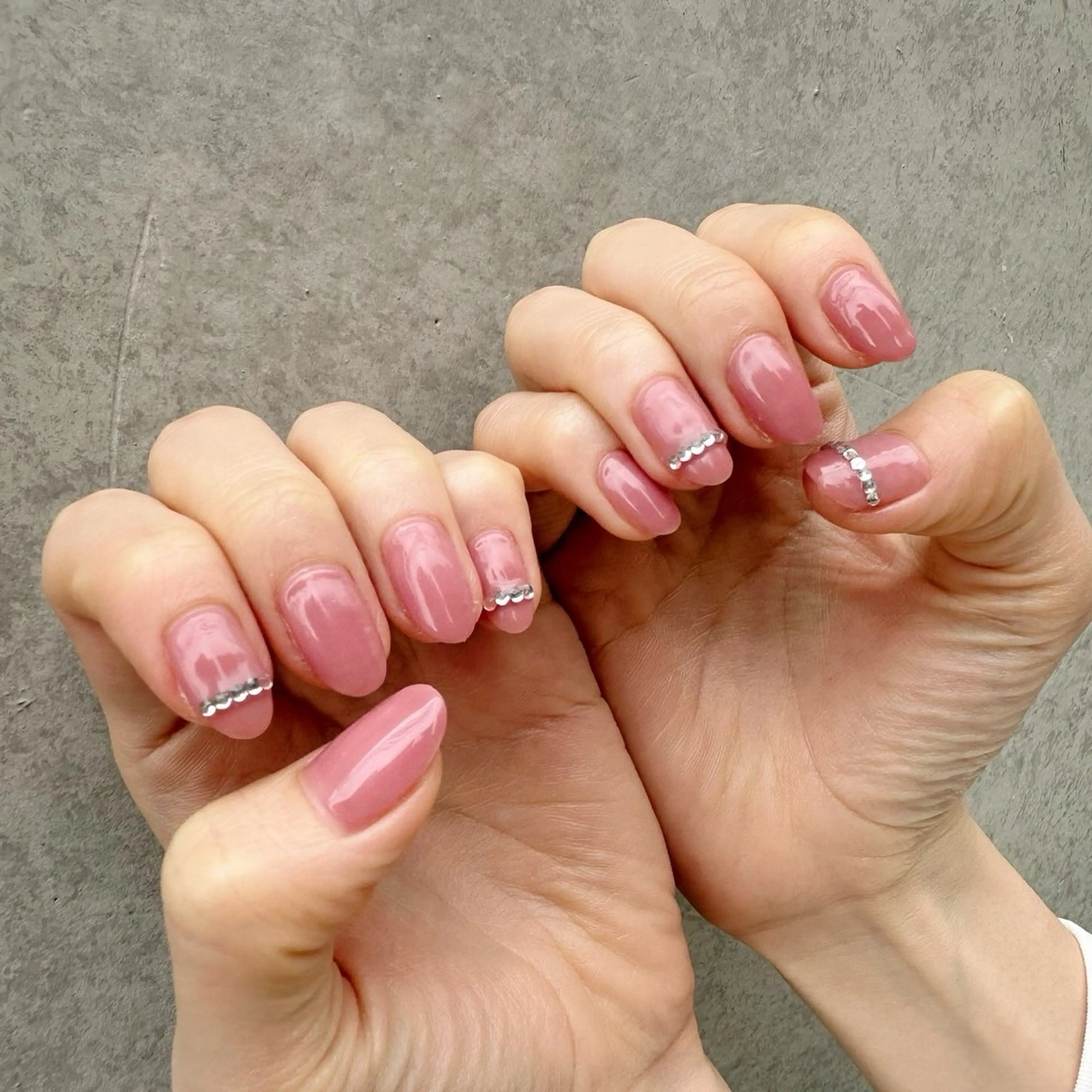 ネイル 氷ネイル・うるうるネイル 韓国ネイル ニュアンスネイル オフィスネイル ピンク 🪞KAPE NAIL 🪞のネイルデザイン
