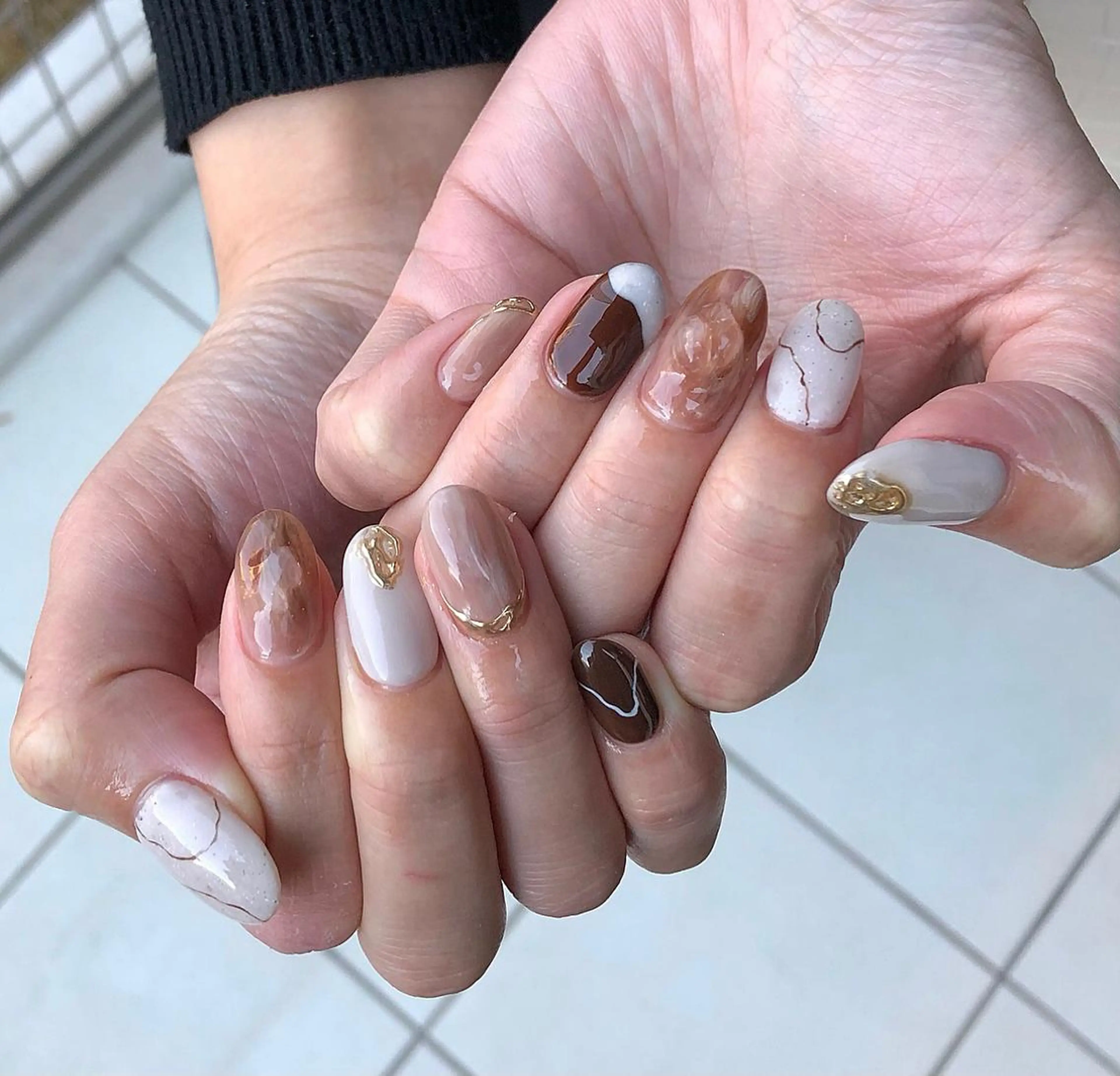 ネイル ハンドネイル émus nail Mamiのネイルデザイン