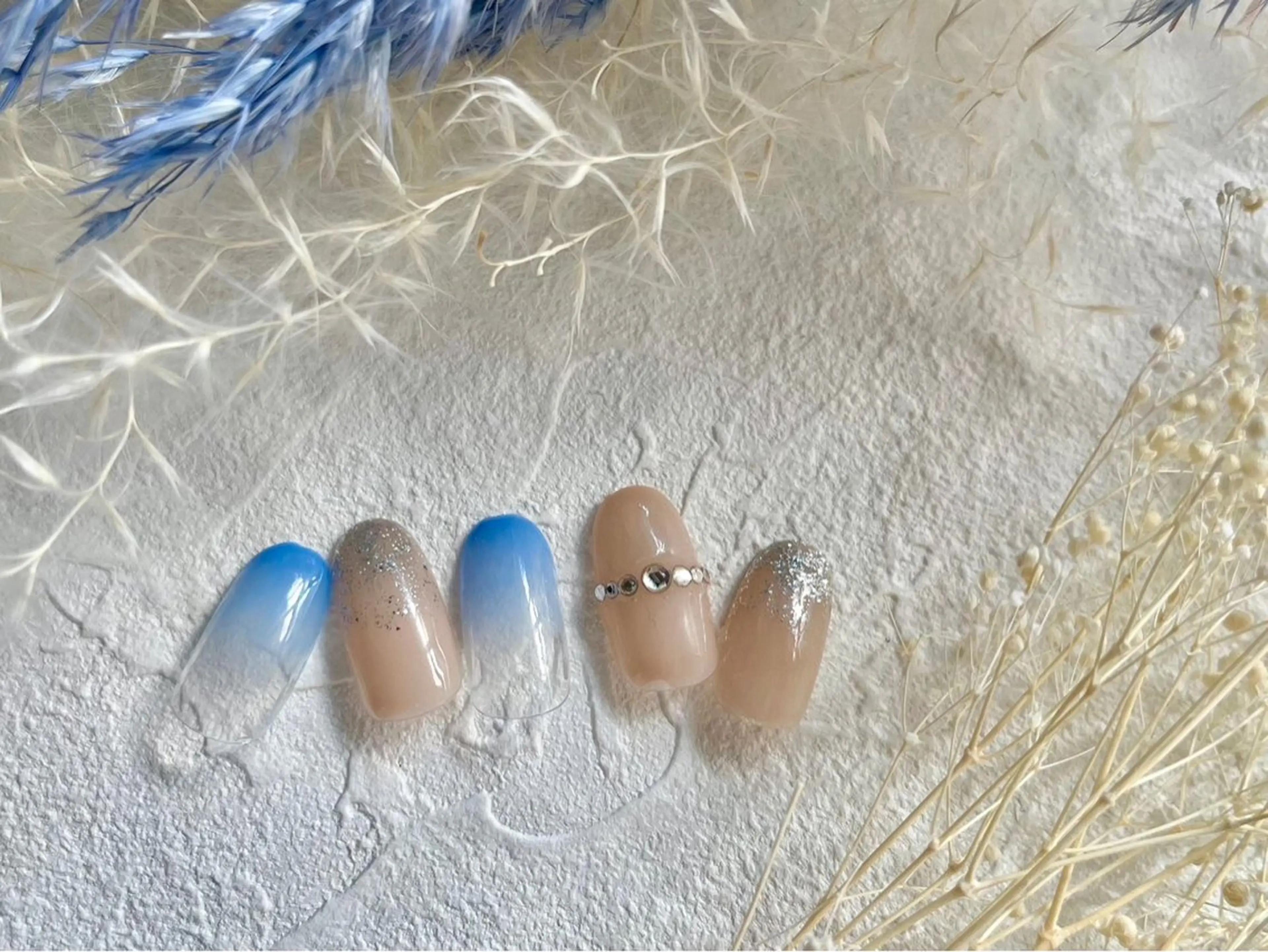 ネイル オーロラネイル 入学式 フットネイル フレンチネイル ジェルネイル Mogu nail 二子玉川のネイルデザイン