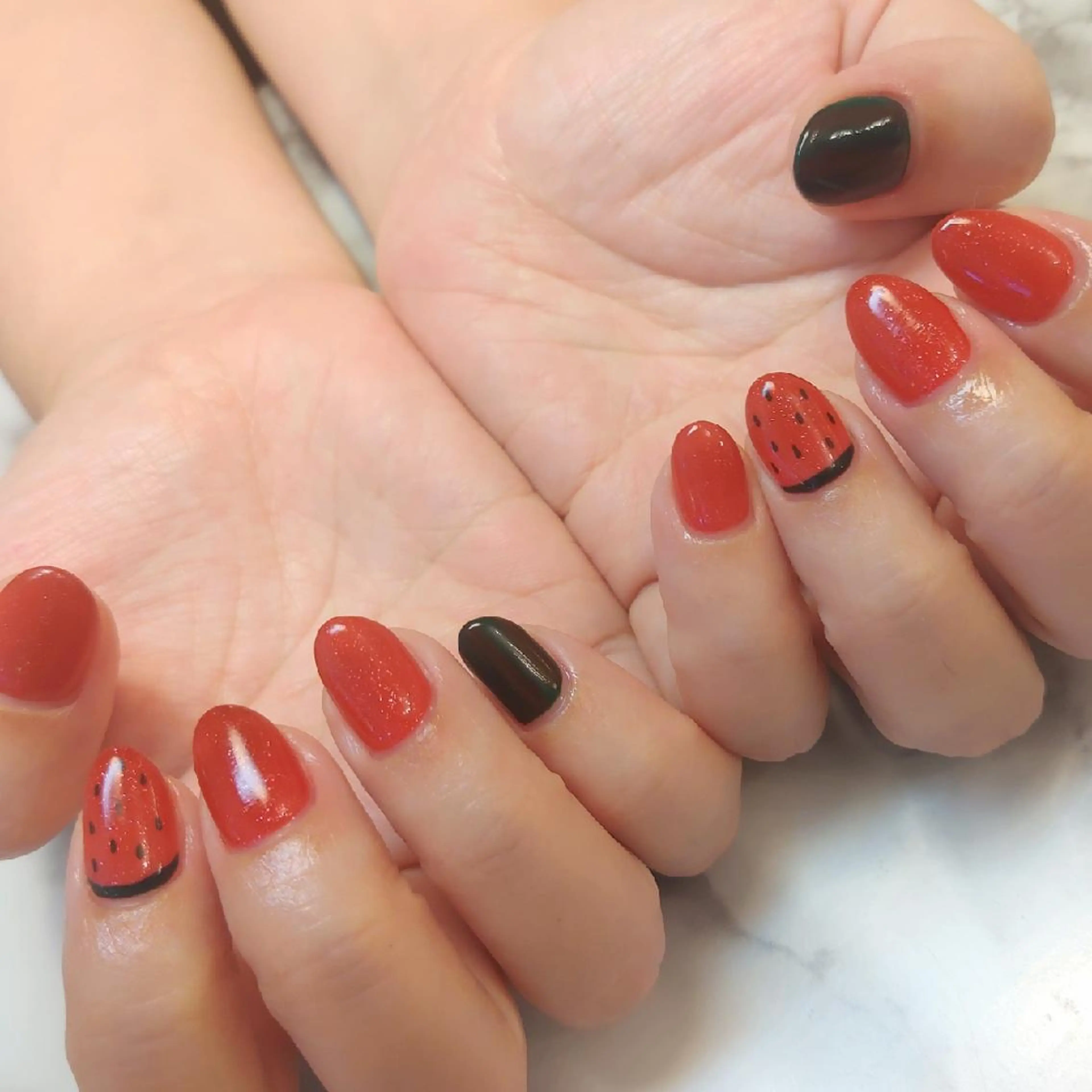 ネイル ジェヌインネイル 河内のネイルデザイン