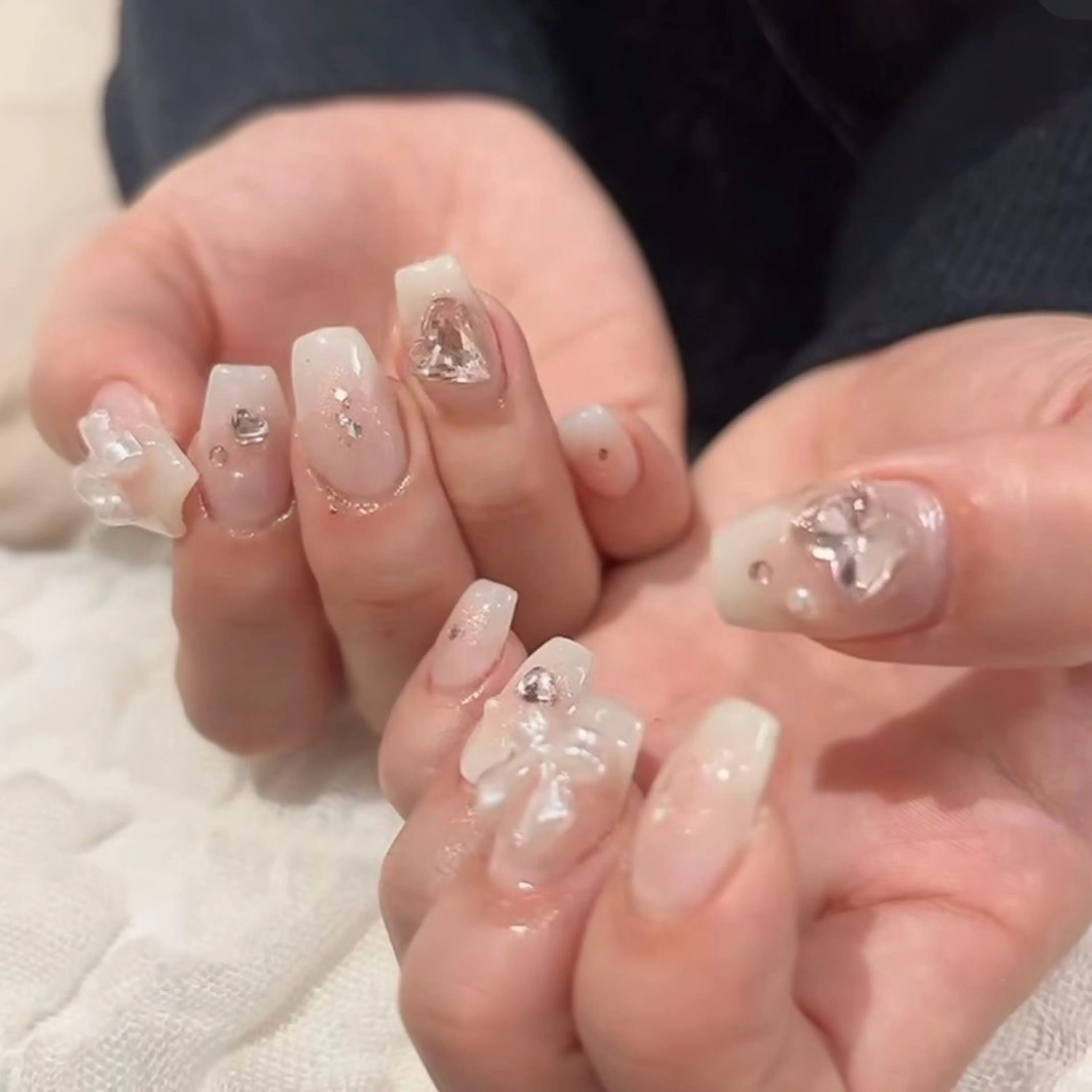 ネイル ハンドネイル Luna nailsのネイルデザイン