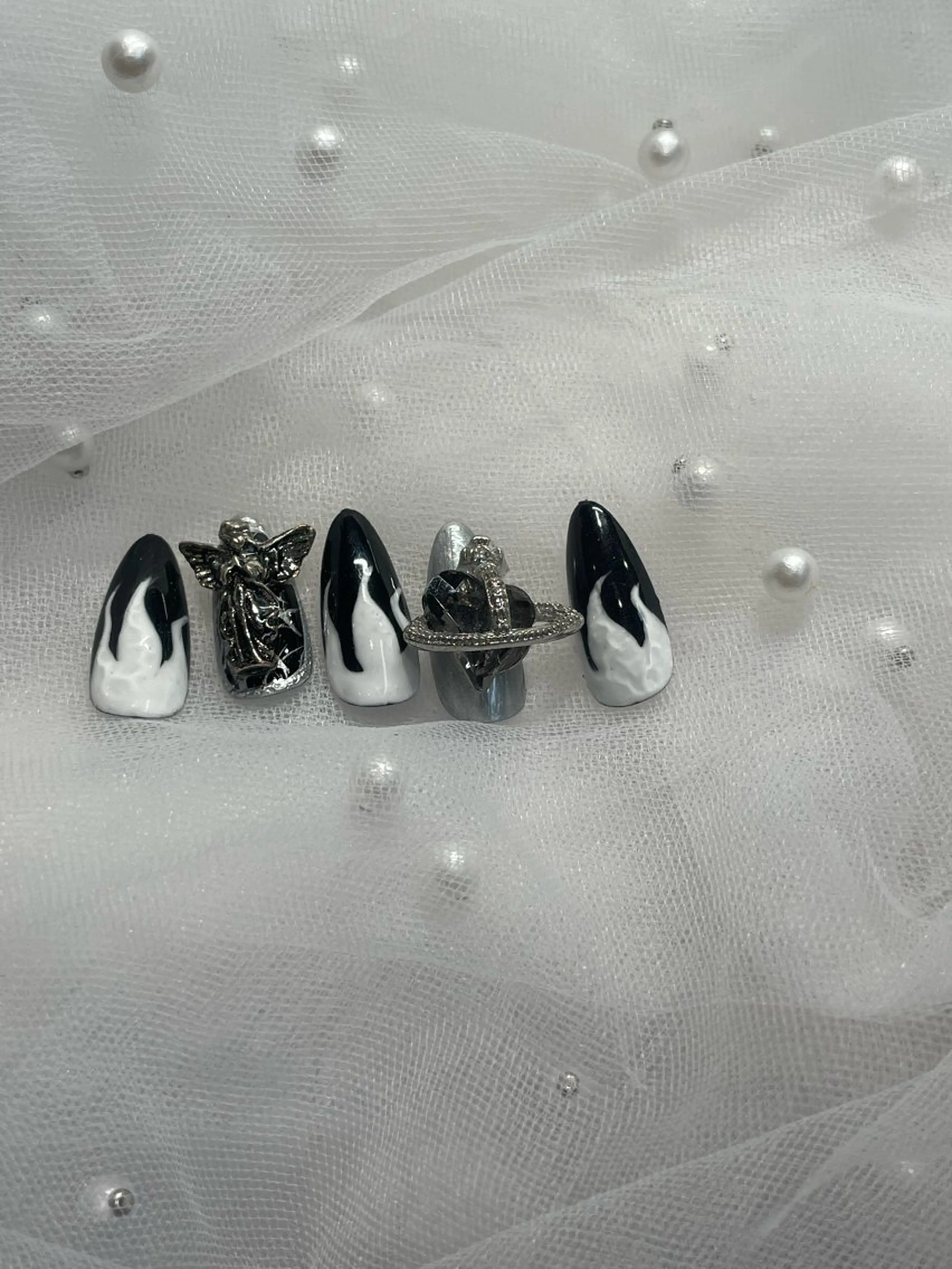 ネイル アートネイル シンプルネイル I-nail Moeのネイルデザイン