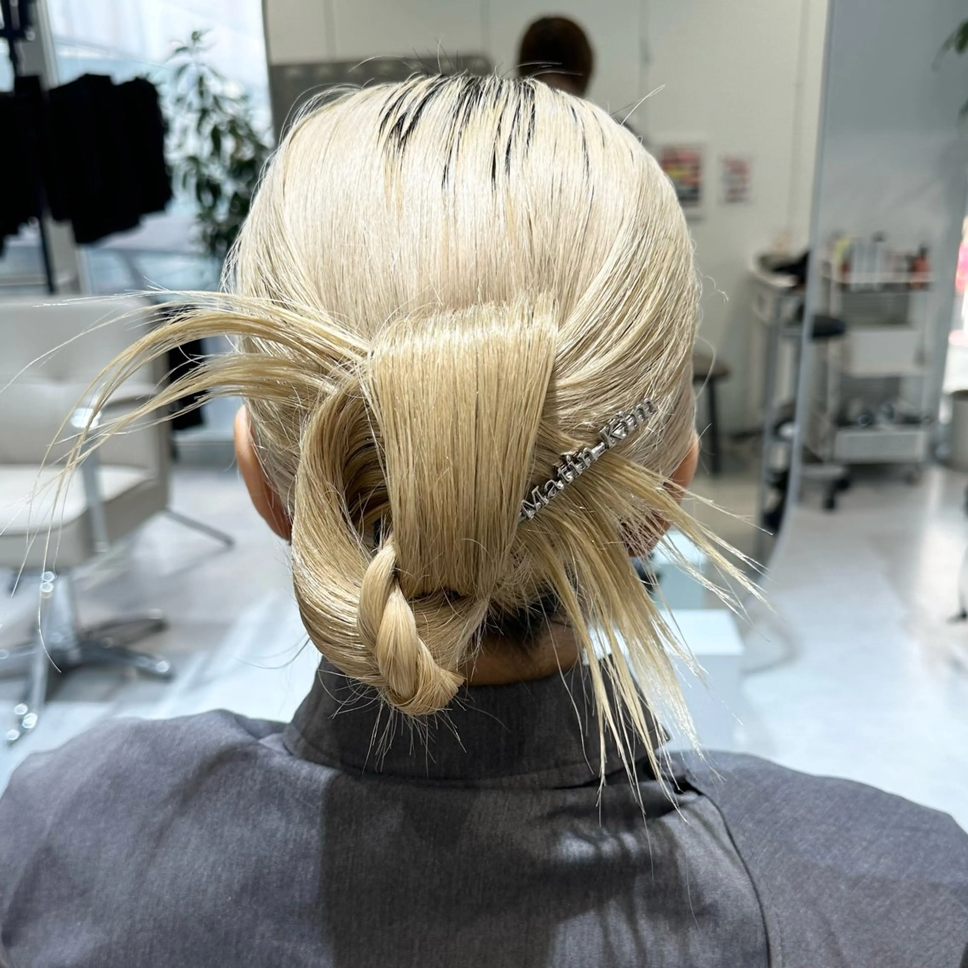 セミロング ヘアアレンジ ヘアセット なりた るいのヘアスタイル