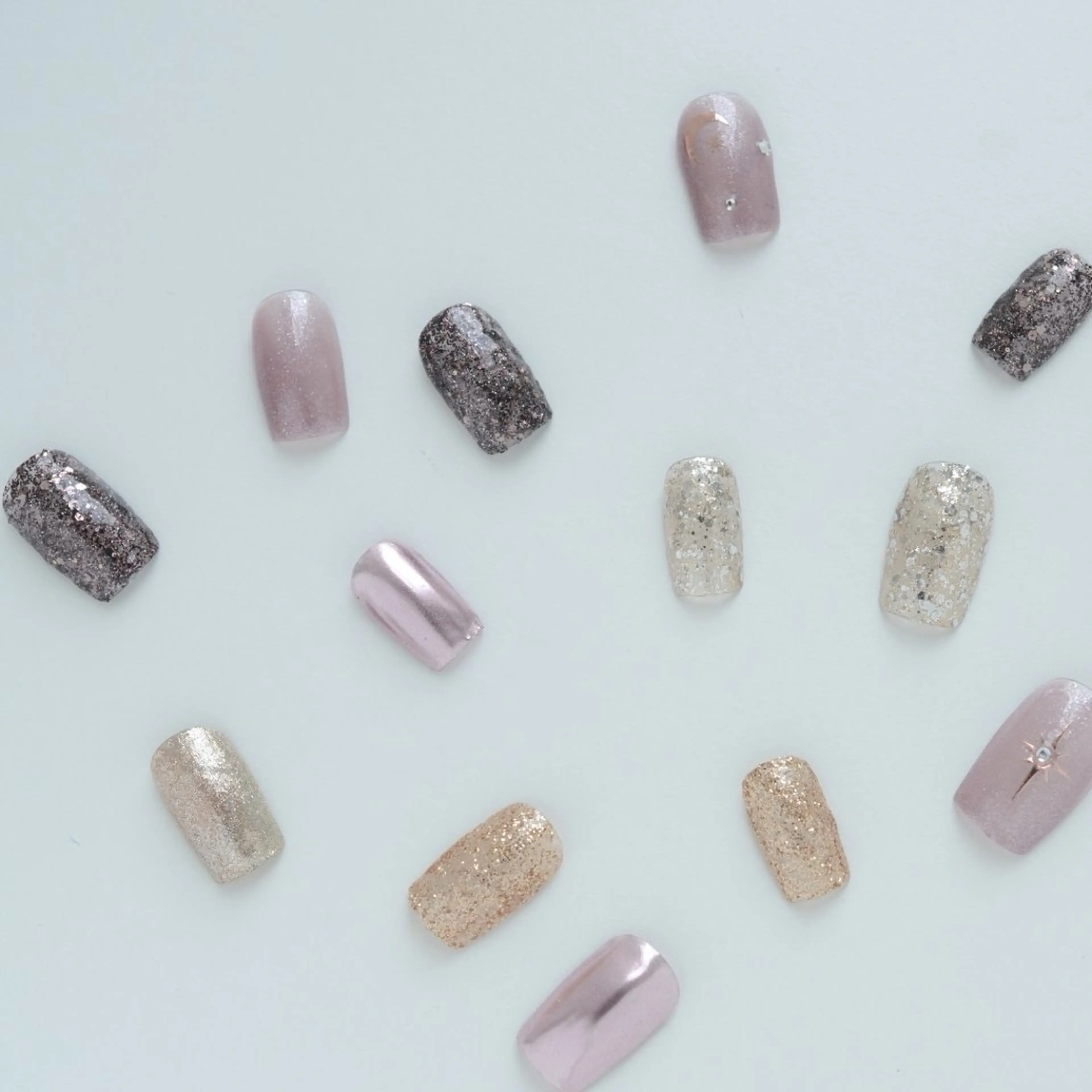 ネイル ラメ(グリッター) ミラーネイル Nail Salon Lindaのネイルデザイン