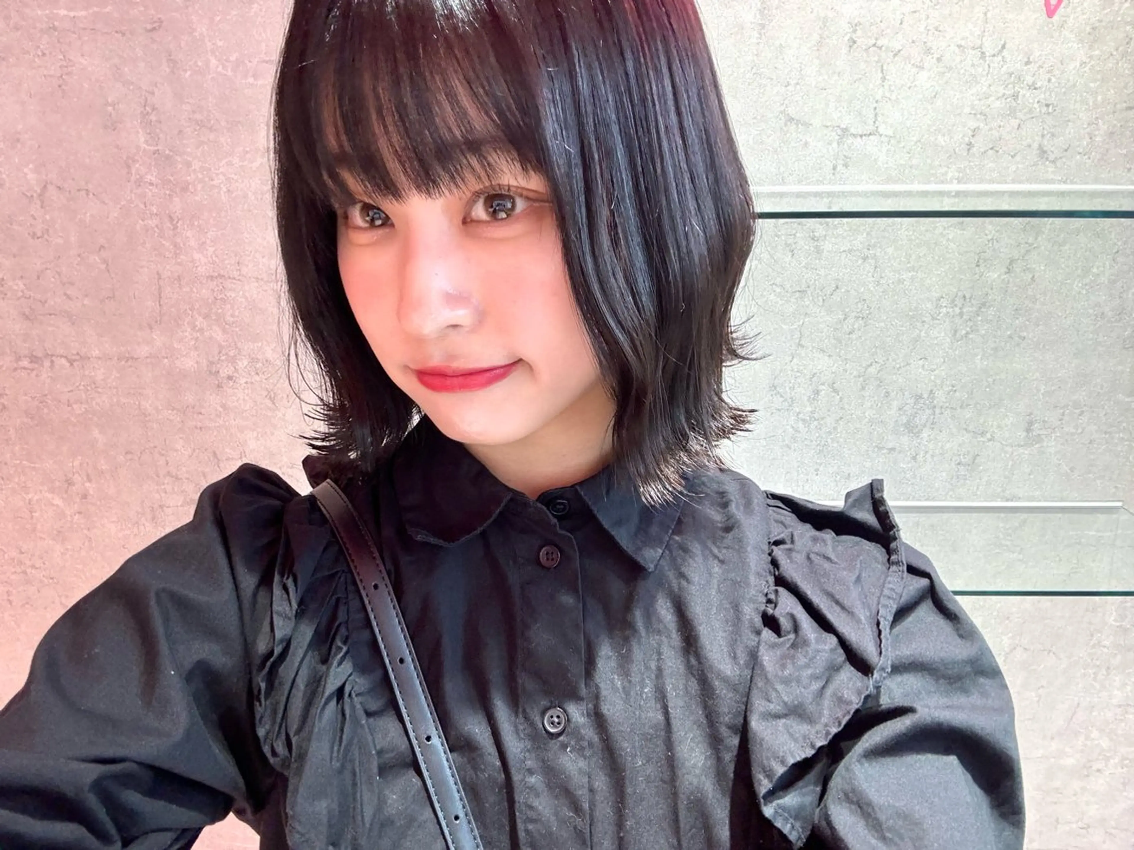 ミディアム カラー 切りっぱなしボブ ボブ 髪質改善 韓国風ヘア 縮毛矯正 カット ヘアカラー トリートメント ボブ/韓国ヘア/縮毛 /髪質改善💠翔平のヘアスタイル