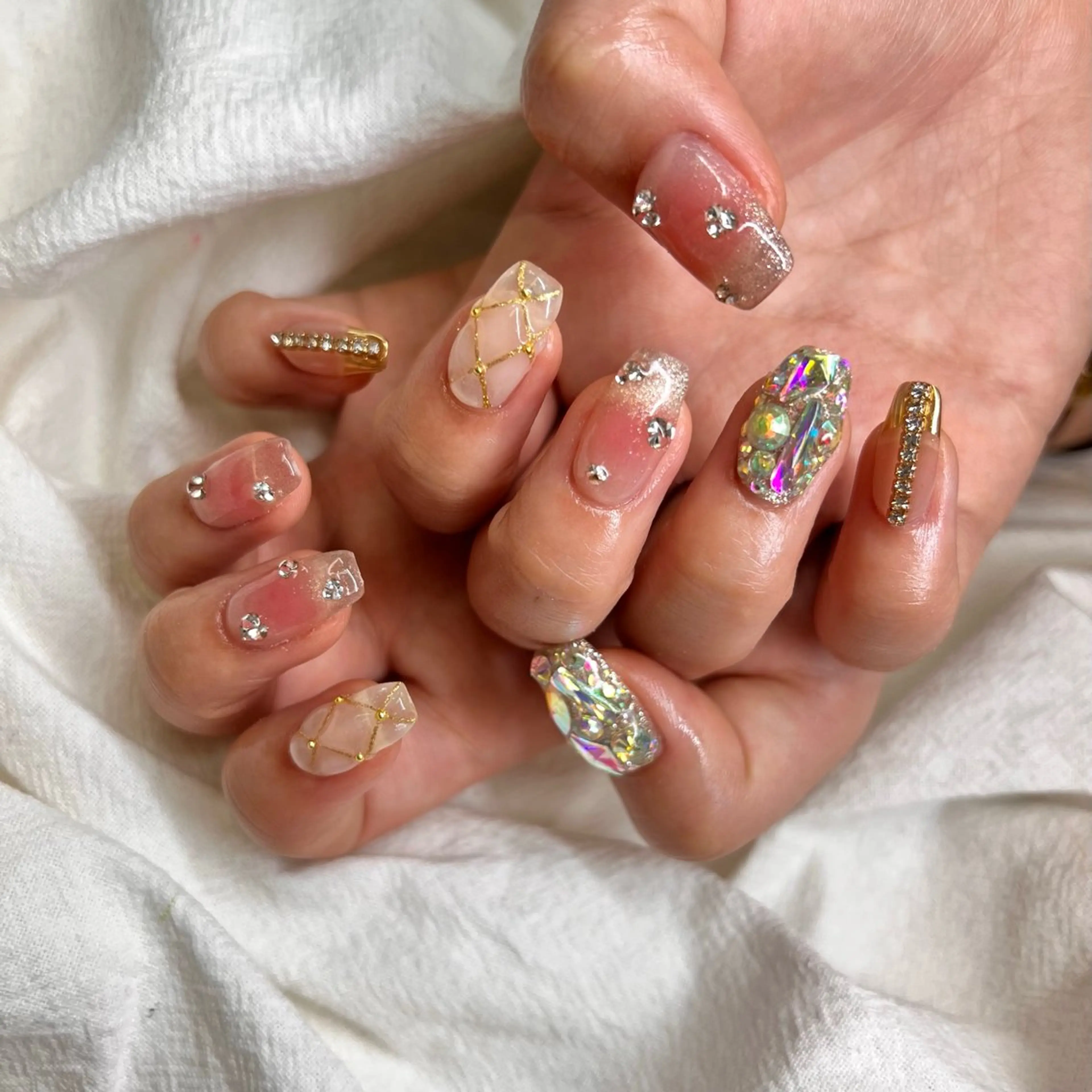 ネイル ハンドネイル ハンドケア ノブ.ネイルサロン所属・ノブ ネイルのネイルデザイン