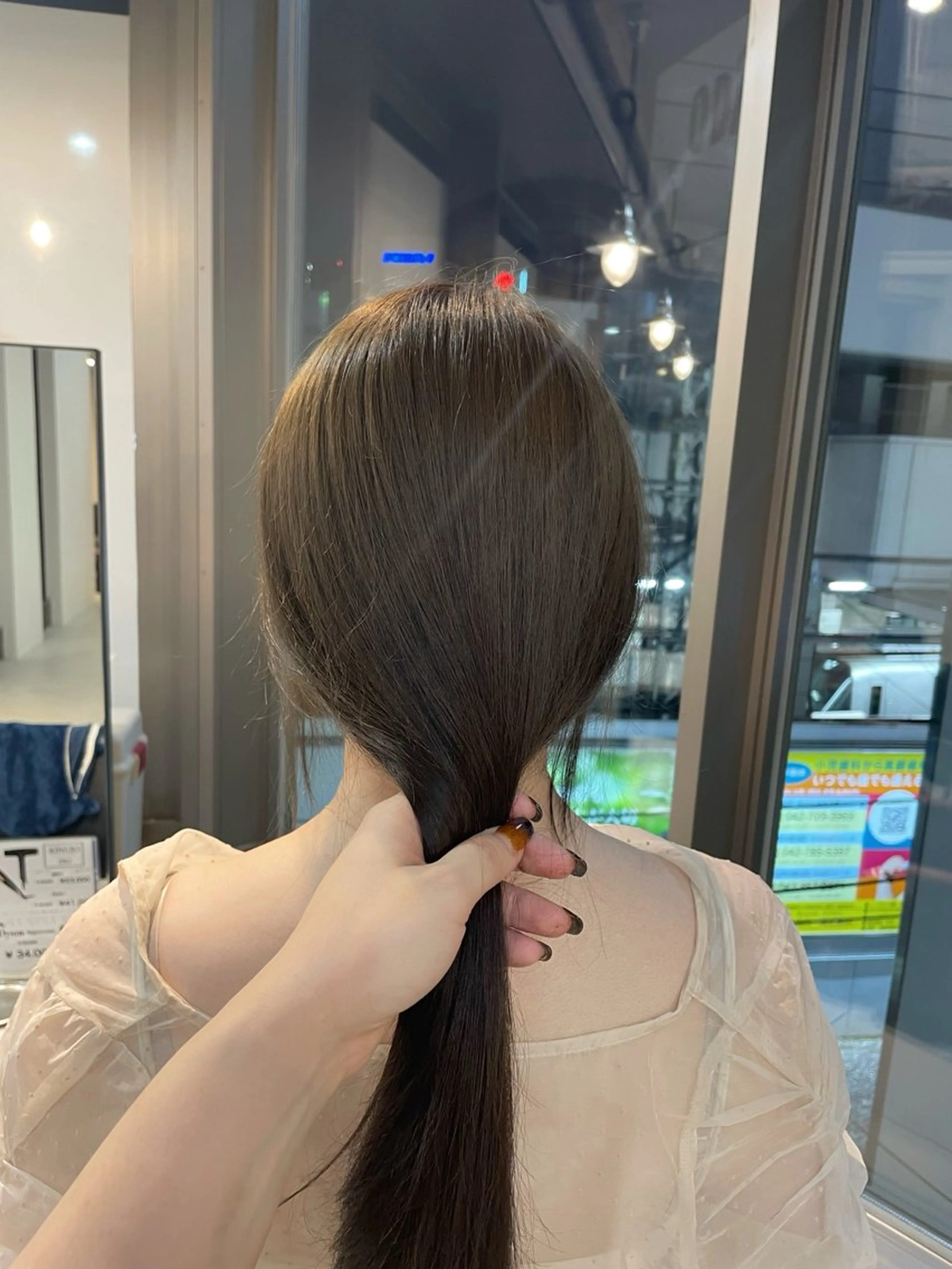 ロング カラー ベージュカラー 透明感カラー オリーブベージュ ヘアカラー noa hair  design所属・noa 小山莉々のヘアスタイル