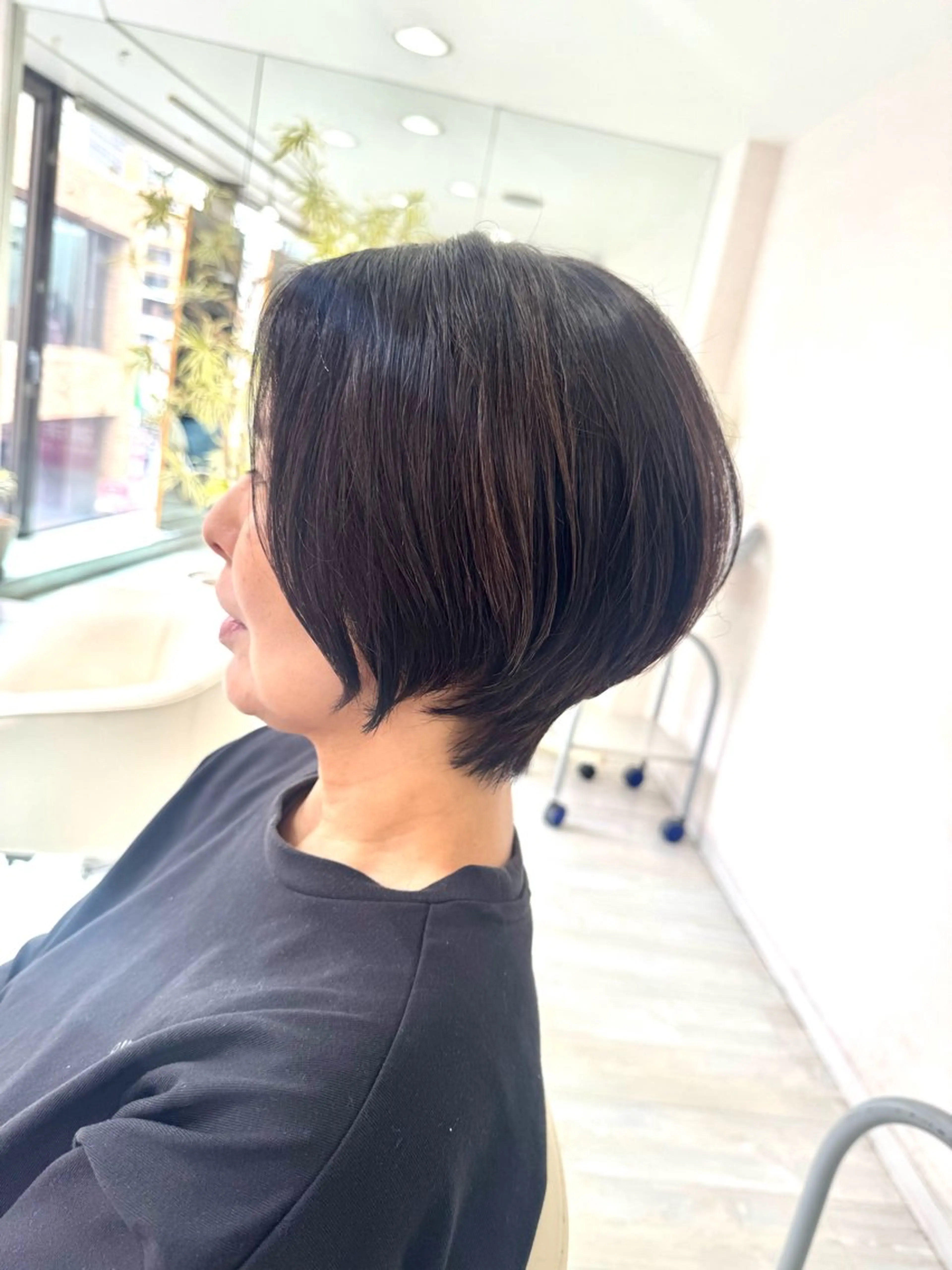 ショート カラー チーフデザイナー 西川凌史のヘアスタイル