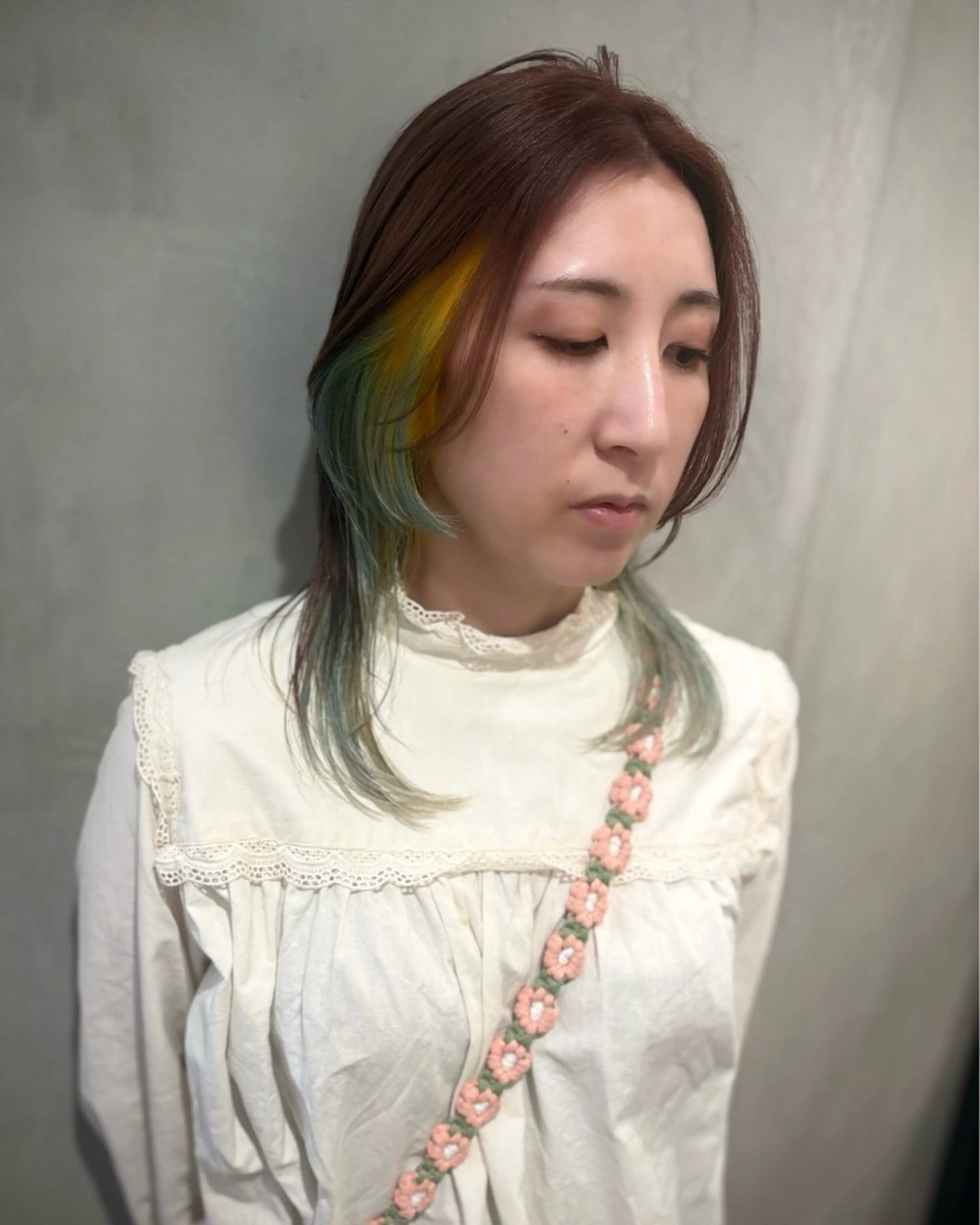 ミディアム カラー ヘアカラー トリートメント 優 作のヘアスタイル