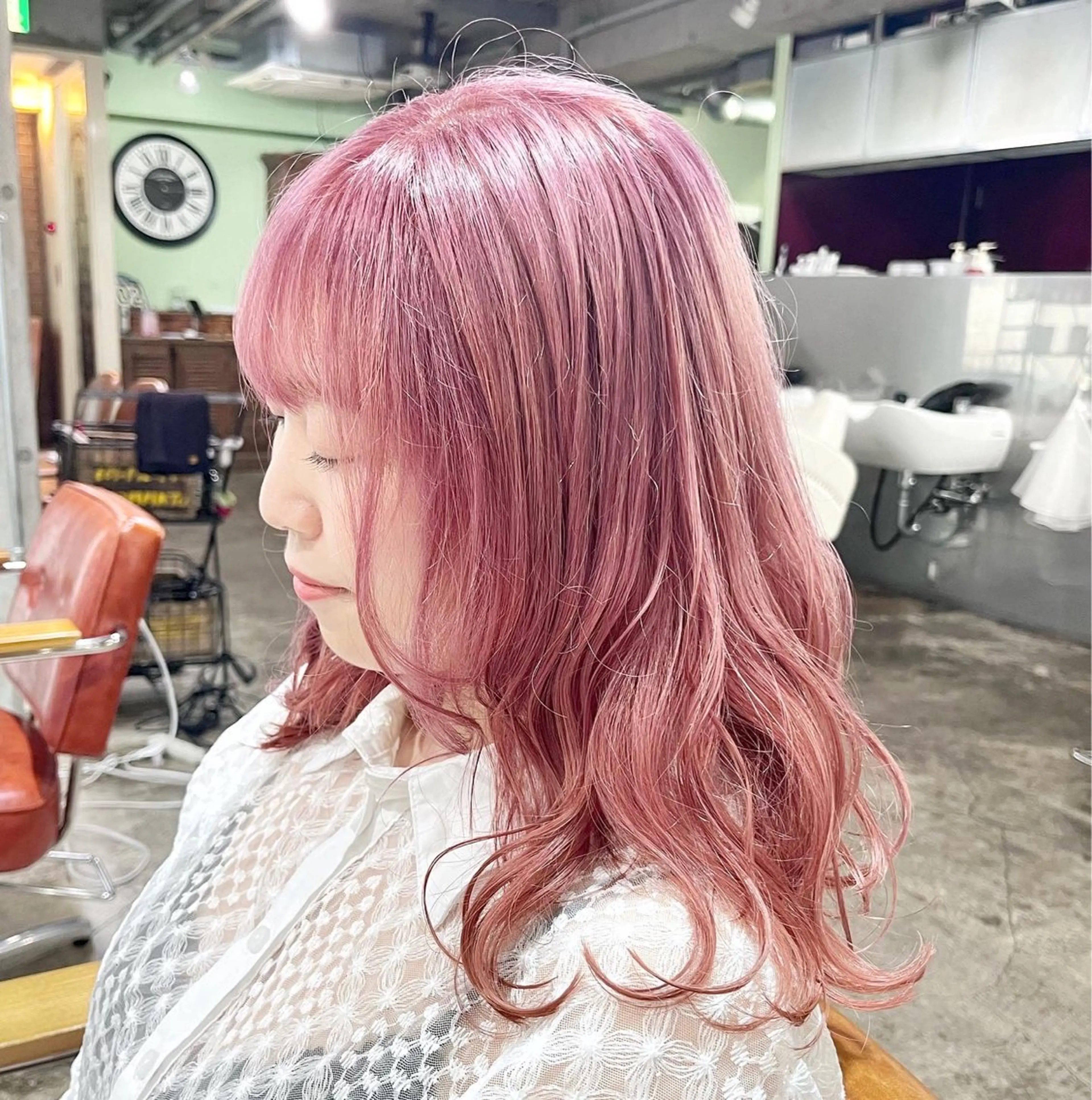 セミロング カラー ヘアアレンジ ブリーチ ヘアカラー ピンクカラー🩷 ヘアセットＮＯ.1のヘアスタイル