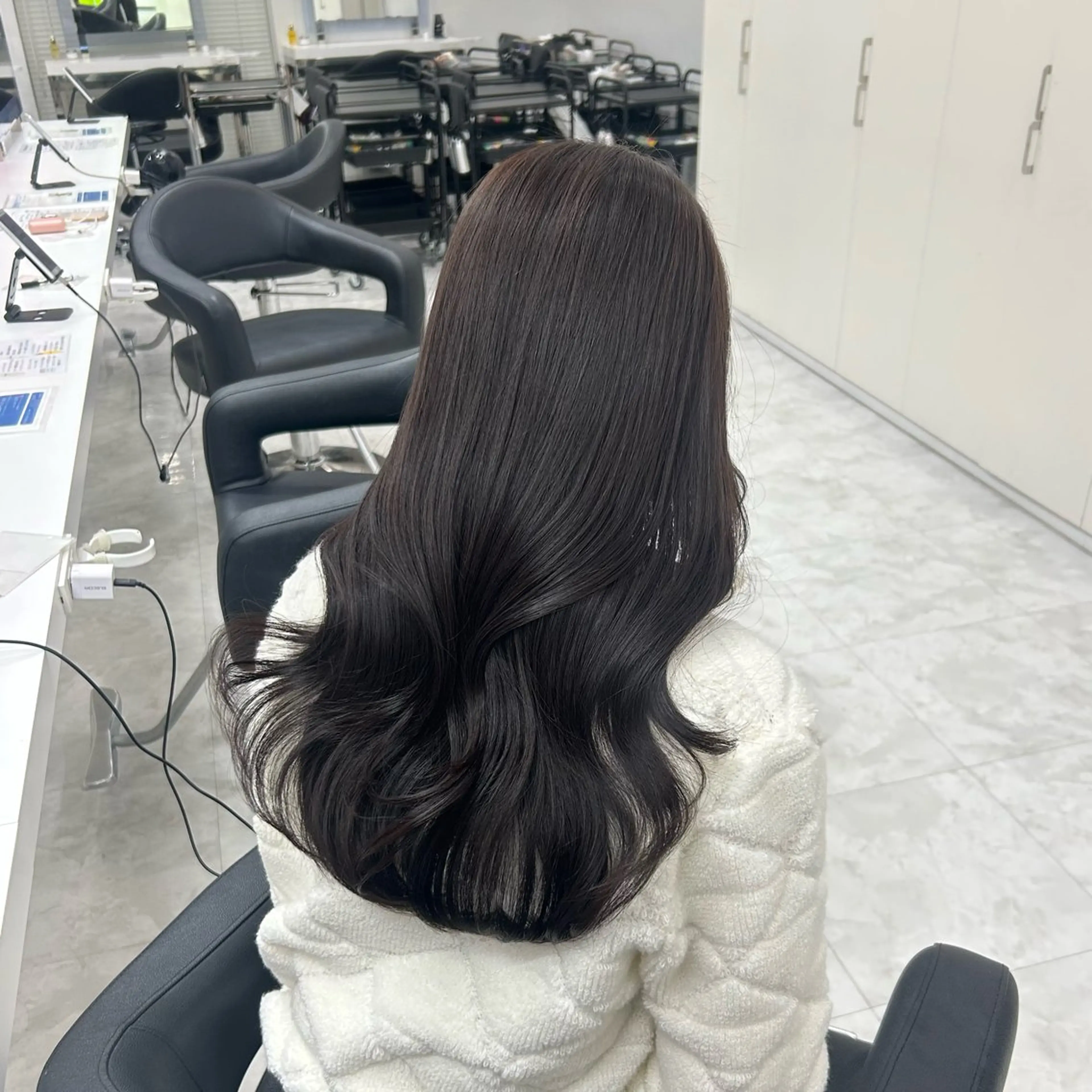 ロング カラー ヘアカラー 赤みなし透明感カラー 🩶RION🦋のヘアスタイル