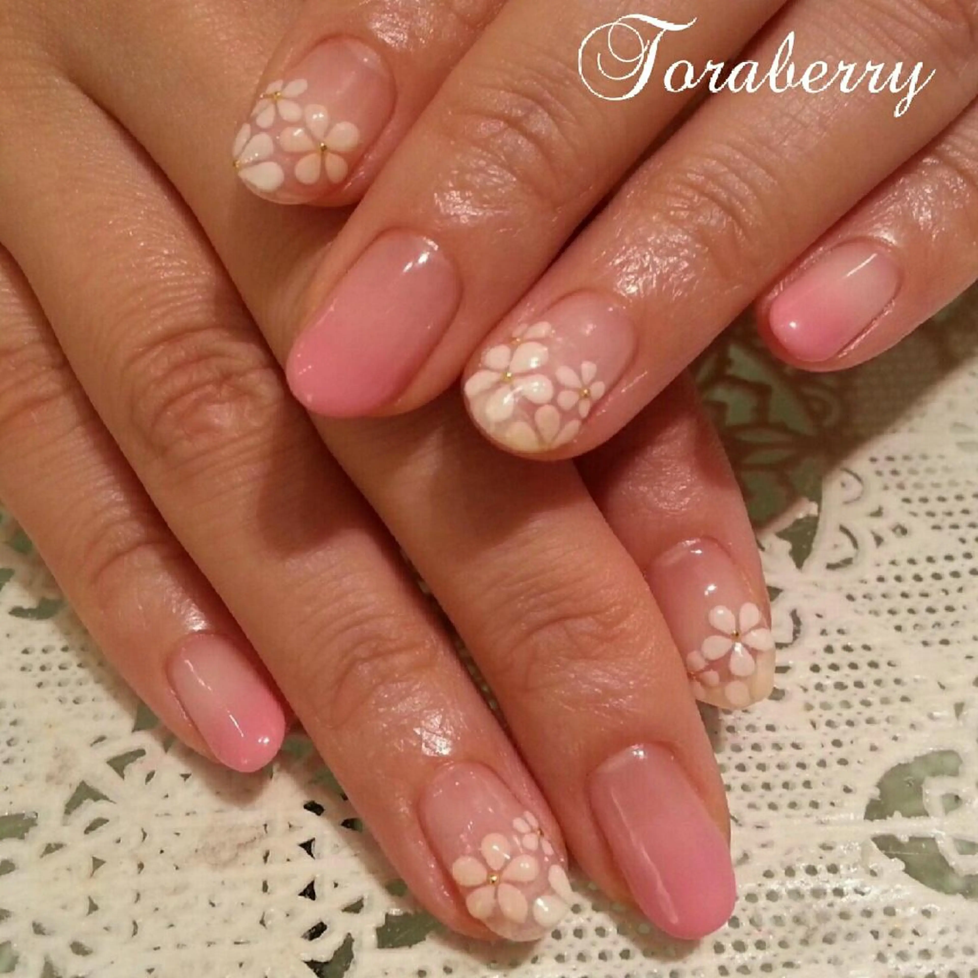 ネイル フレンチネイル ネイリスト なつみのネイルデザイン