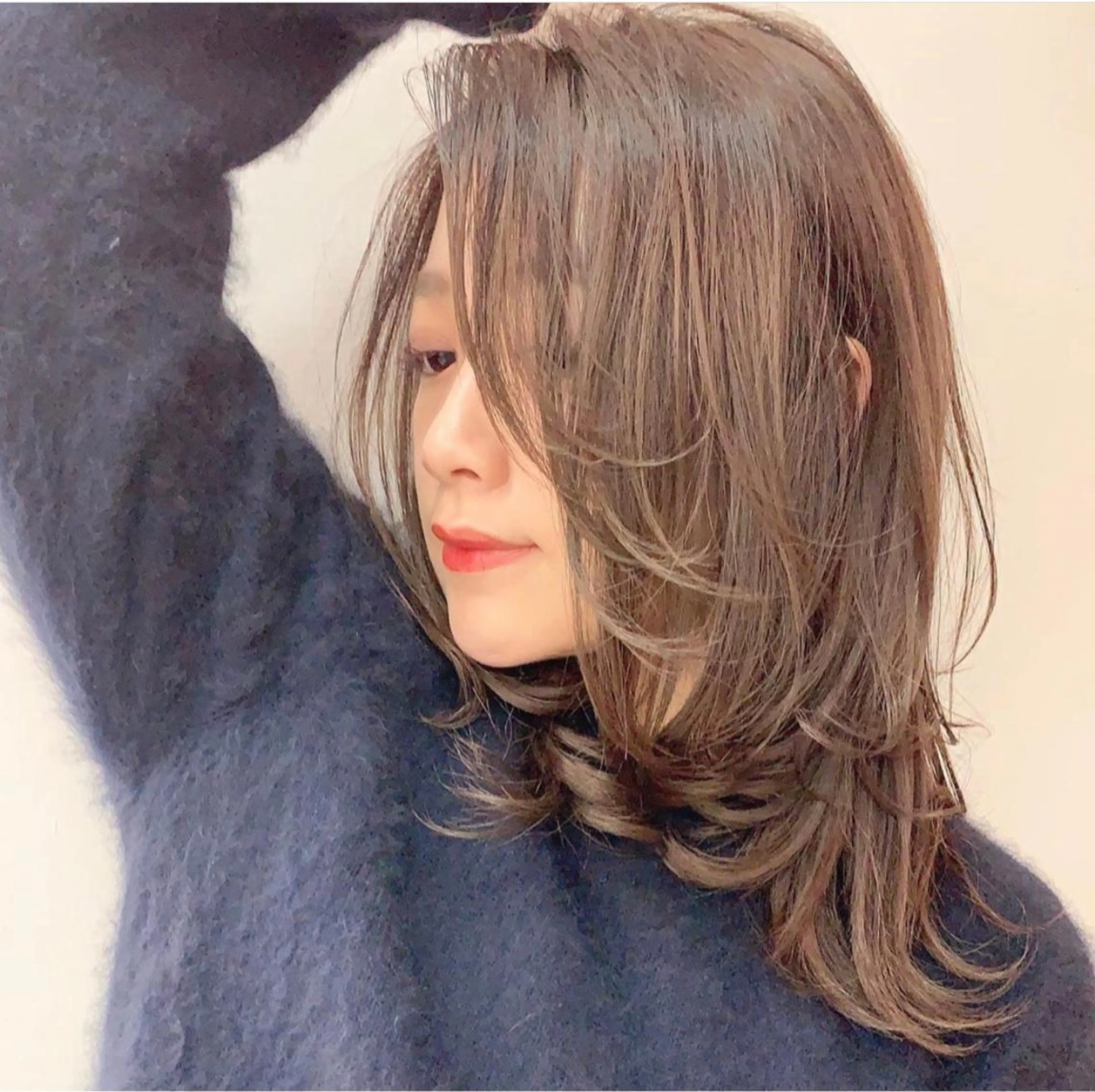 カラー ブリーチ ハイライトカラー メンズ特化 刈り上げない/金井のヘアスタイル