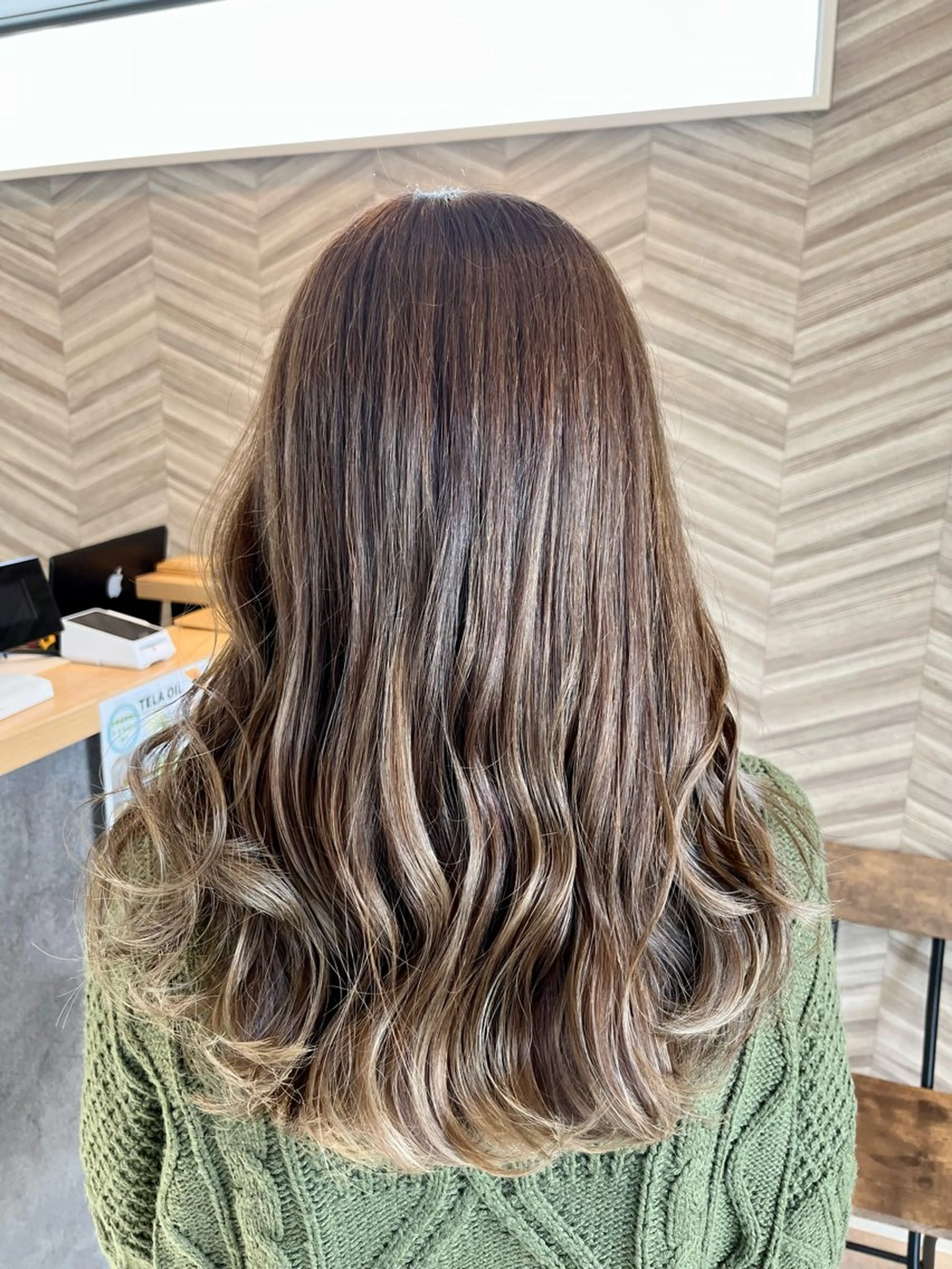 ロング カット ヘアカラー トリートメント テーラヘアプラス　木更津２号店所属・渡邉 三香子のヘアスタイル