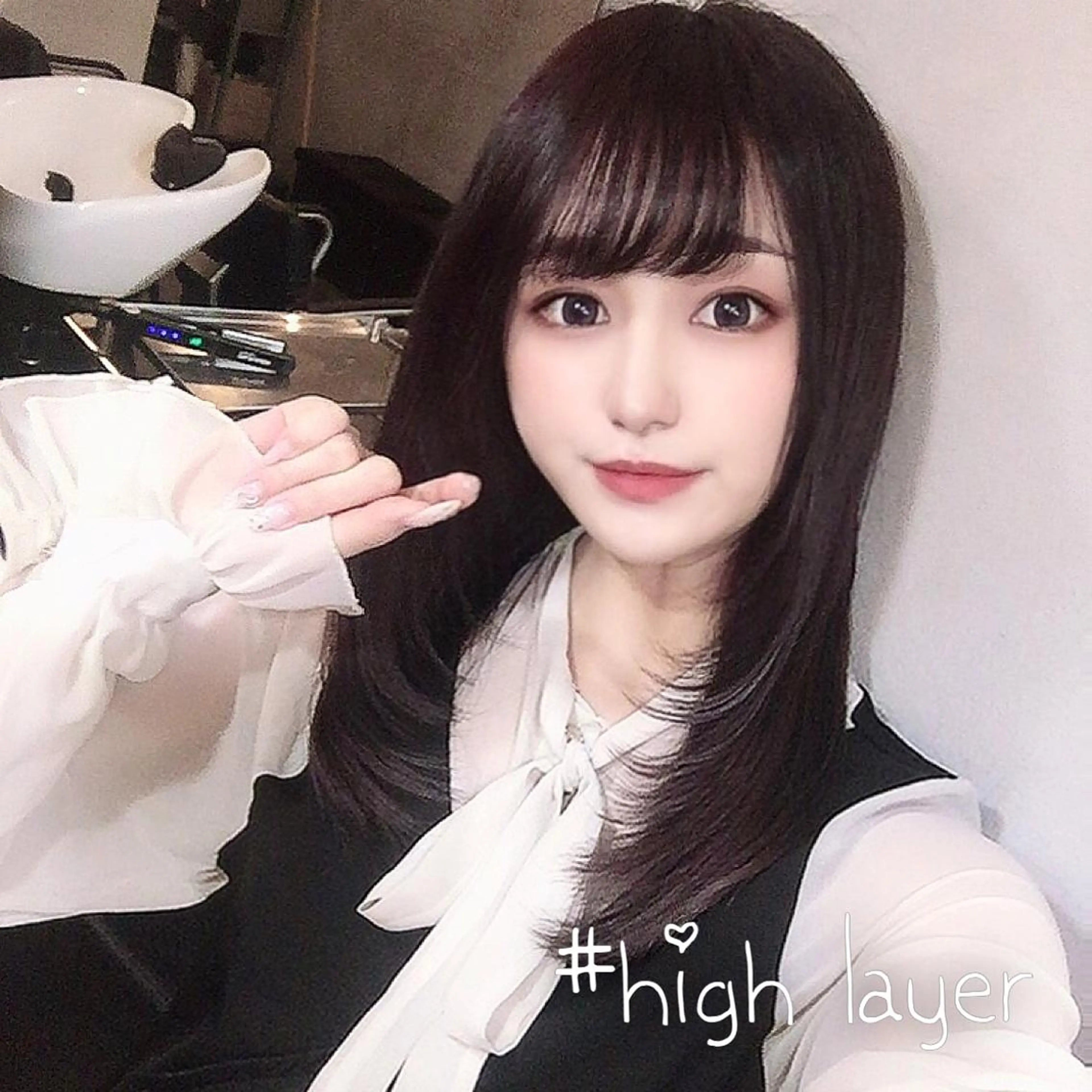 ロング カラー ベージュカラー グレージュ ボブ くせ毛 顔周りカット 韓国レイヤー×透明感 髪質改善　武田涼のヘアスタイル