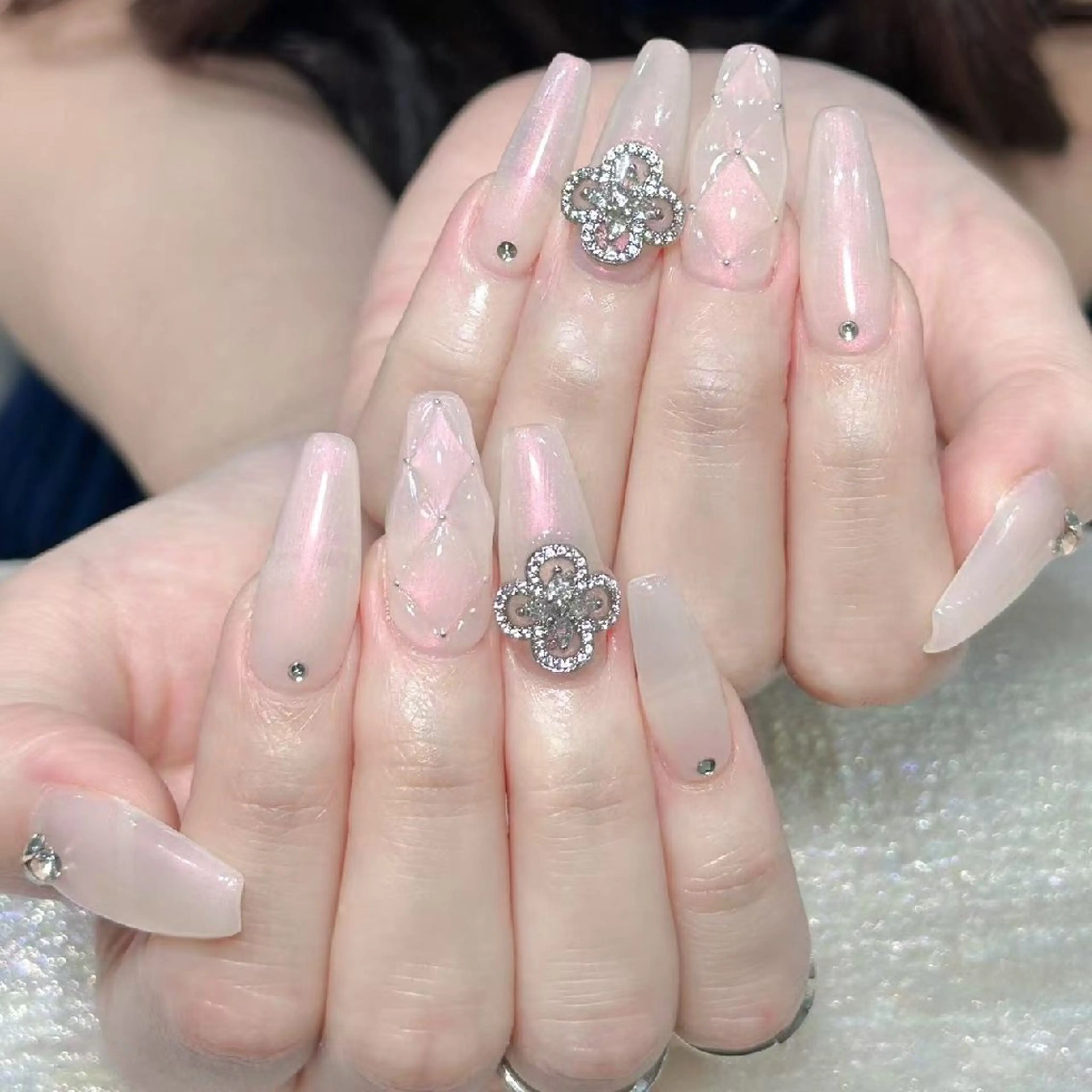 ネイル ハンドネイル Queens みなみのネイルデザイン