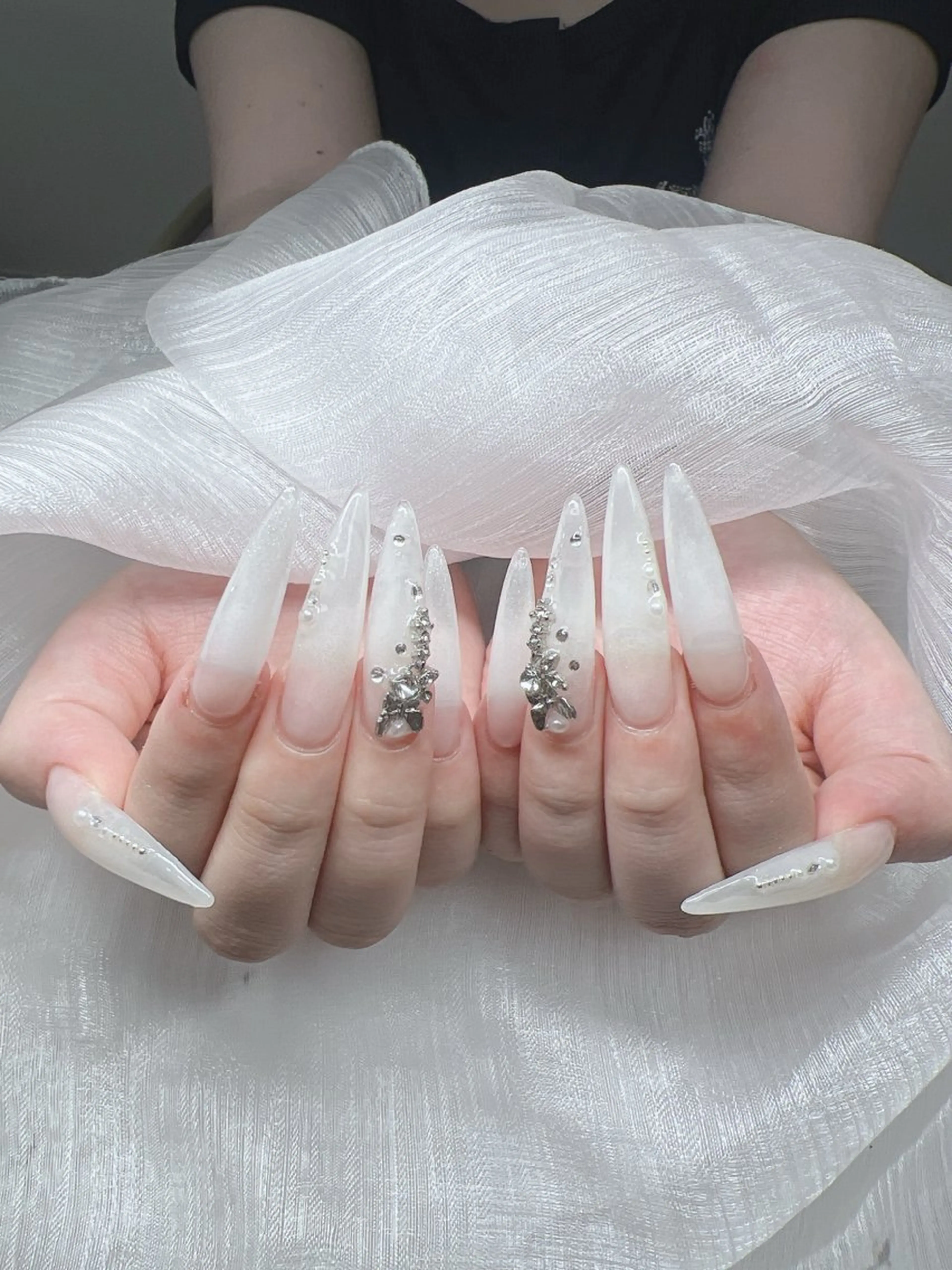 ネイル 長さ出し グラデーション キラキラネイル マグネットネイル ニュアンスネイル ハンドネイル Lee Nails チップ長さだし専門店のネイルデザイン