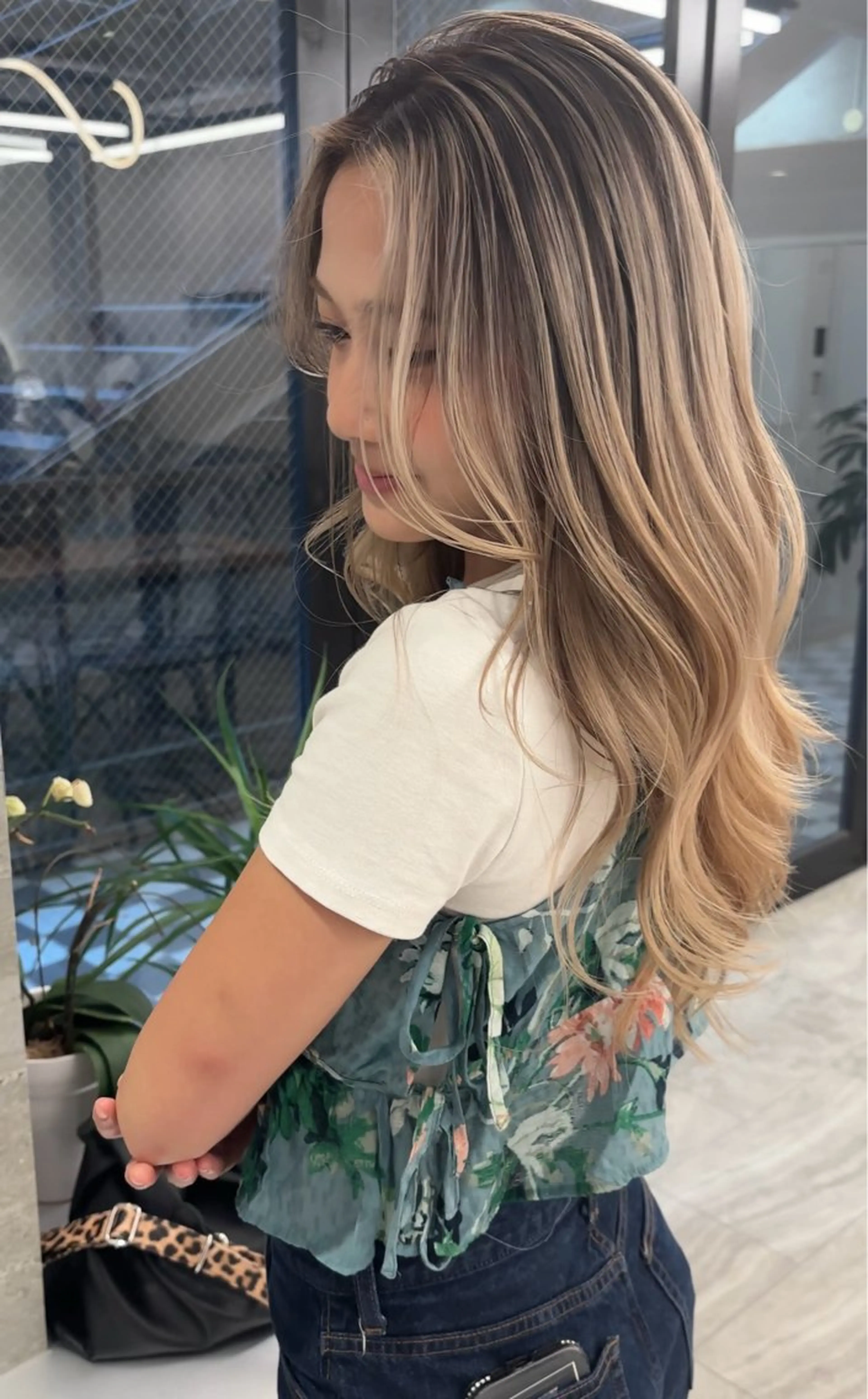 ロング カラー バレイヤージュ ブロンド レイヤーカット ヘアカラー トリートメント 🌺KANA🇺🇸 海外トレンドヘアのヘアスタイル