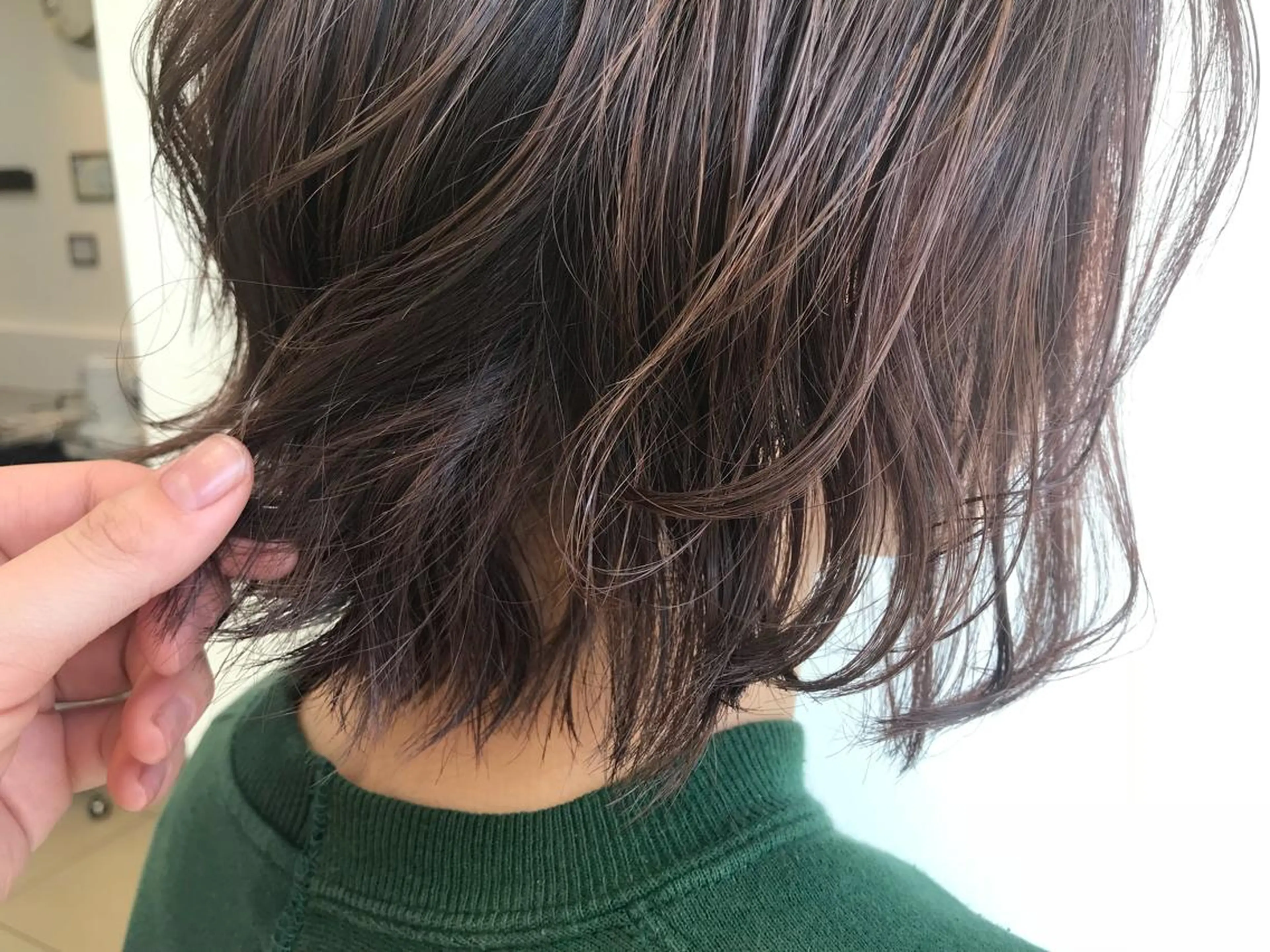 ショート カラー ヘアアレンジ アディクシーカラー アッシュ 透明感カラー スズキ シオリのヘアスタイル
