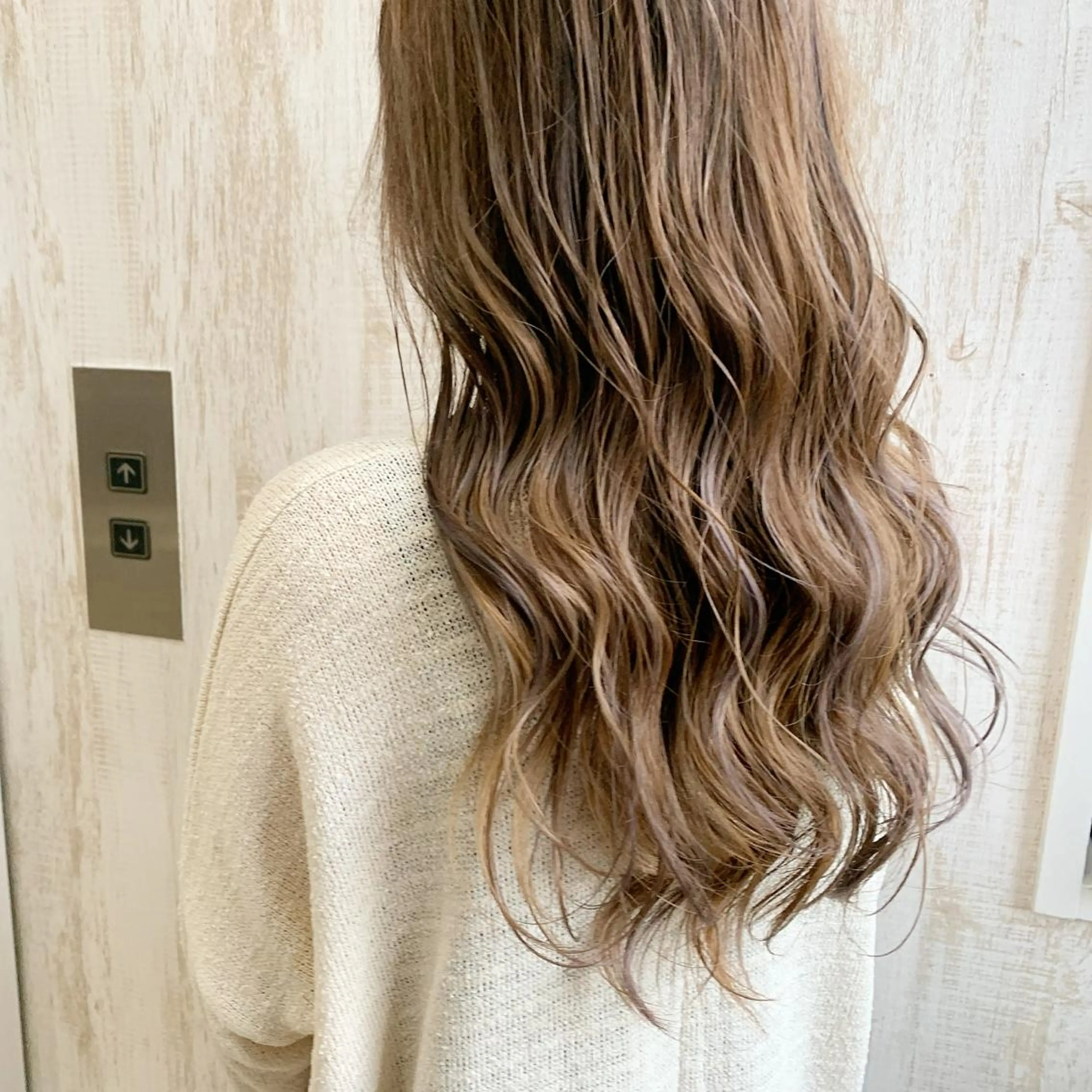 ロング カラー ハイライトカラー ハイライト ハイトーンカラー RYUのヘアスタイル