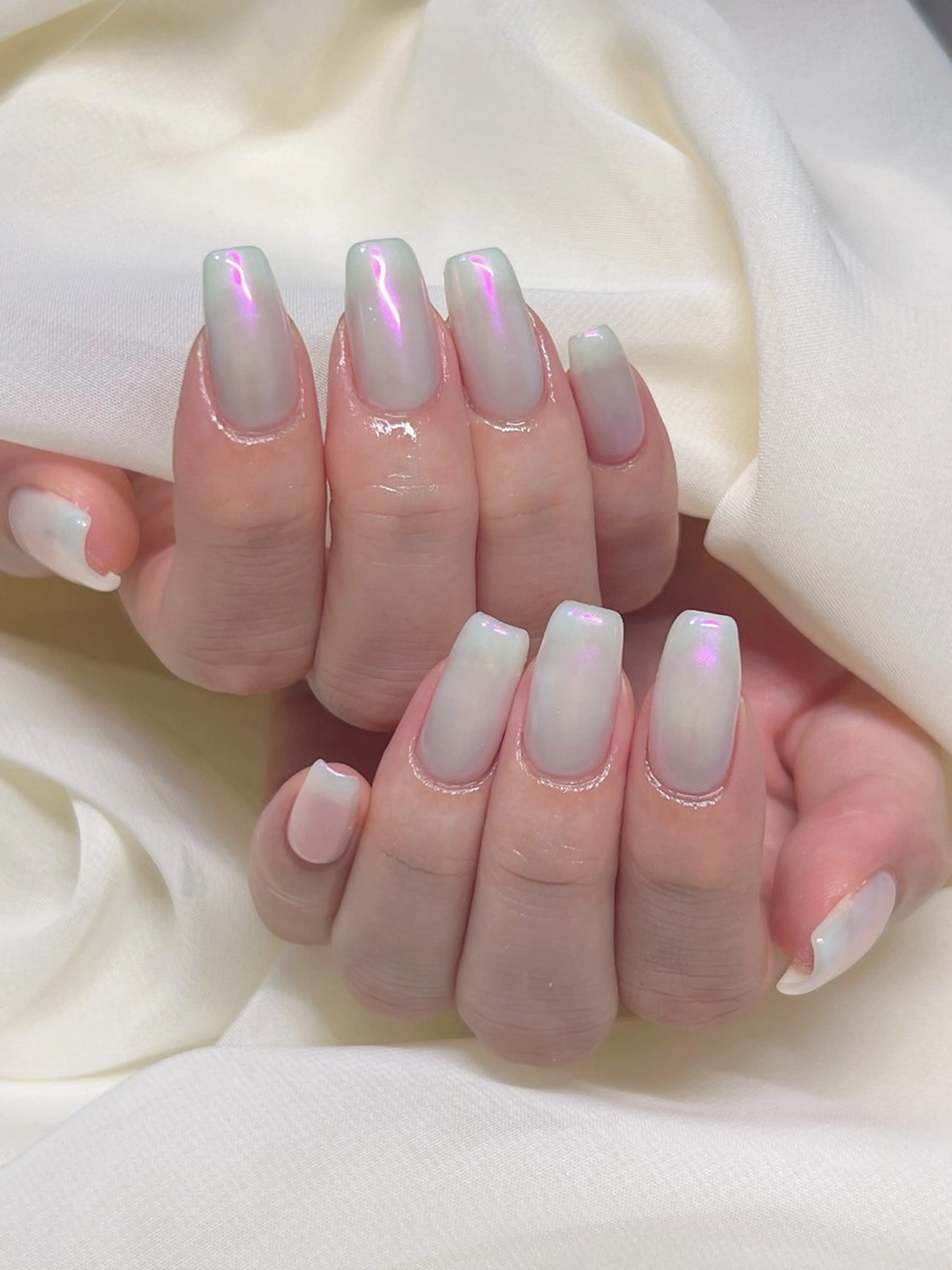 ネイル オーロラネイル ワンカラーネイル nail salon MUAのネイルデザイン
